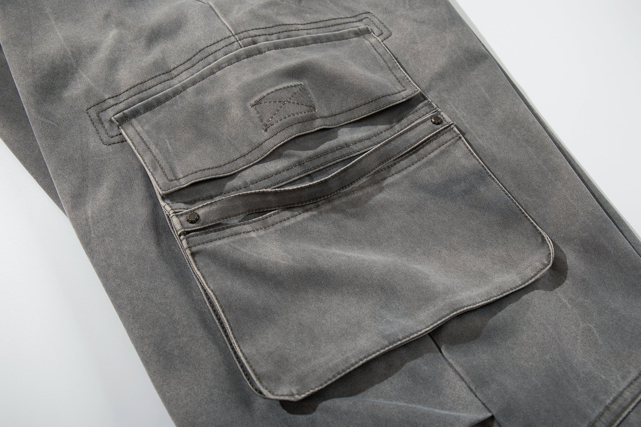 Unisex Vintage Distressed Wrinkled Edgy Denim Jeans