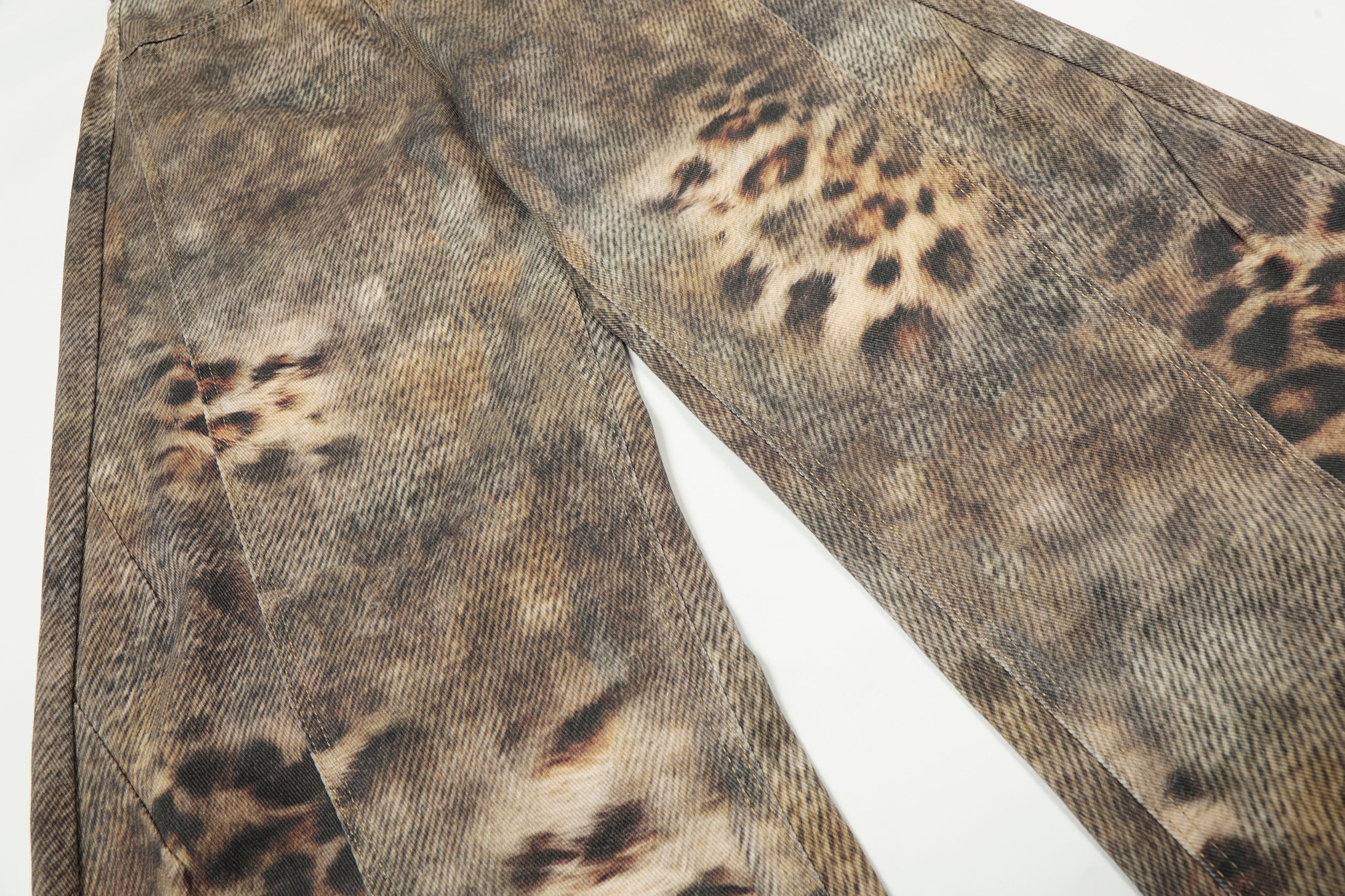 Unisex Leopard Print Jeans