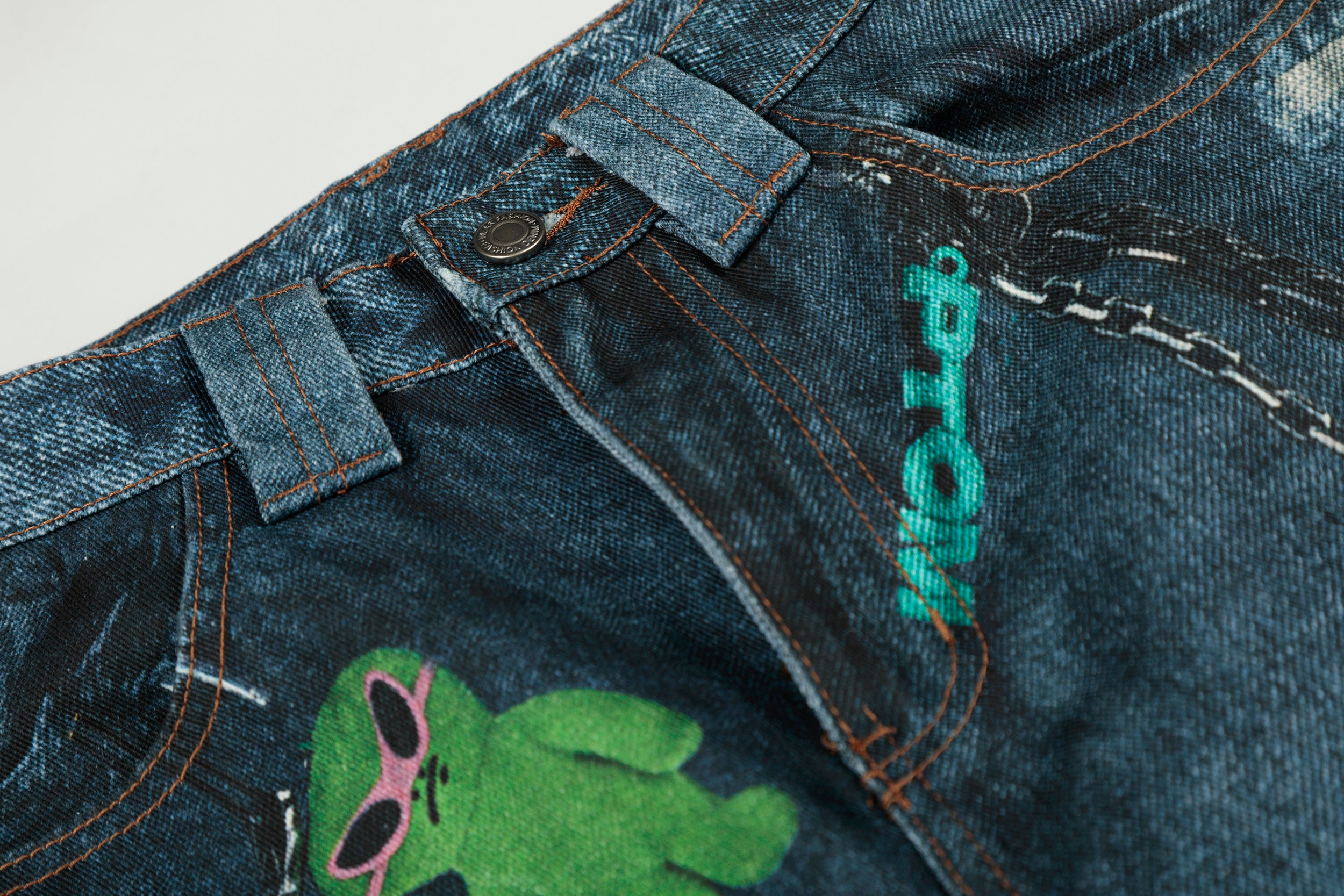 Unisex Vintage Washed Distressed Jeans