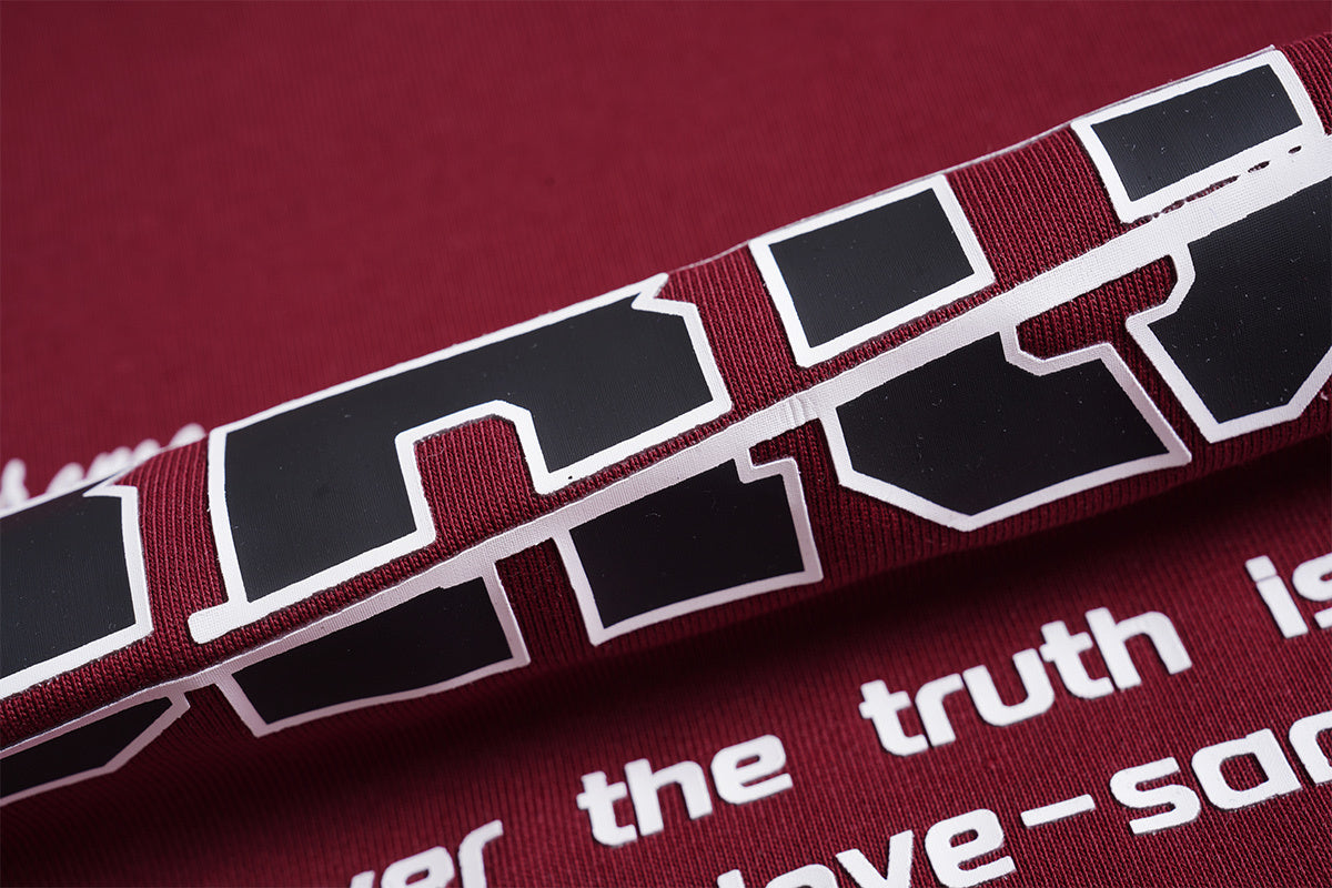 Unisex Street-Style Cracked Letter Graphic T-Shirt