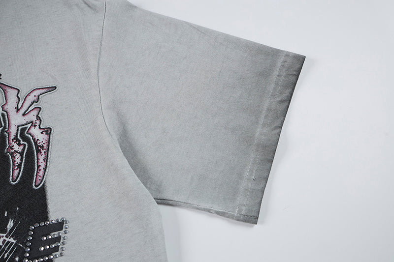 DONOTLOGO Grunge Rock Aesthetic Tee: Vintage Washed Oversized T-Shirt with Distressed Print
