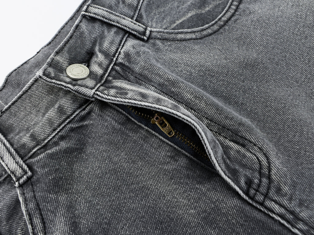 DONOTLOGO Oversized Grey Wash Denim Jeans - Unisex Baggy Trousers with Asymmetrical Seam Design - Edgy Streetwear Bottom with Wide Leg Silhouette & Raw Hem
