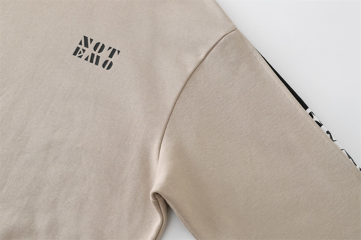 Unisex Street-Style Crewneck Pullover with Cracked Letter Print