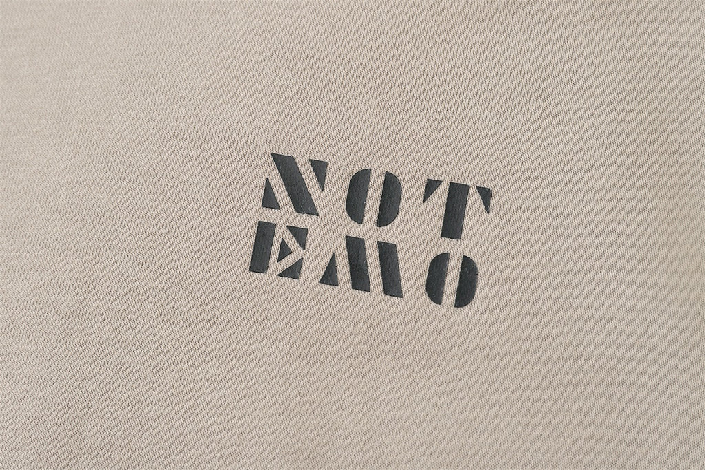 Unisex Street-Style Crewneck Pullover with Cracked Letter Print