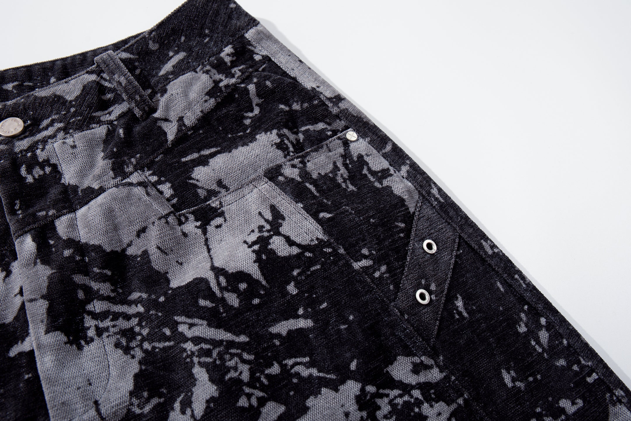 Unisex Edgy Streetwear Tie-Dye Designed Denim Jeans