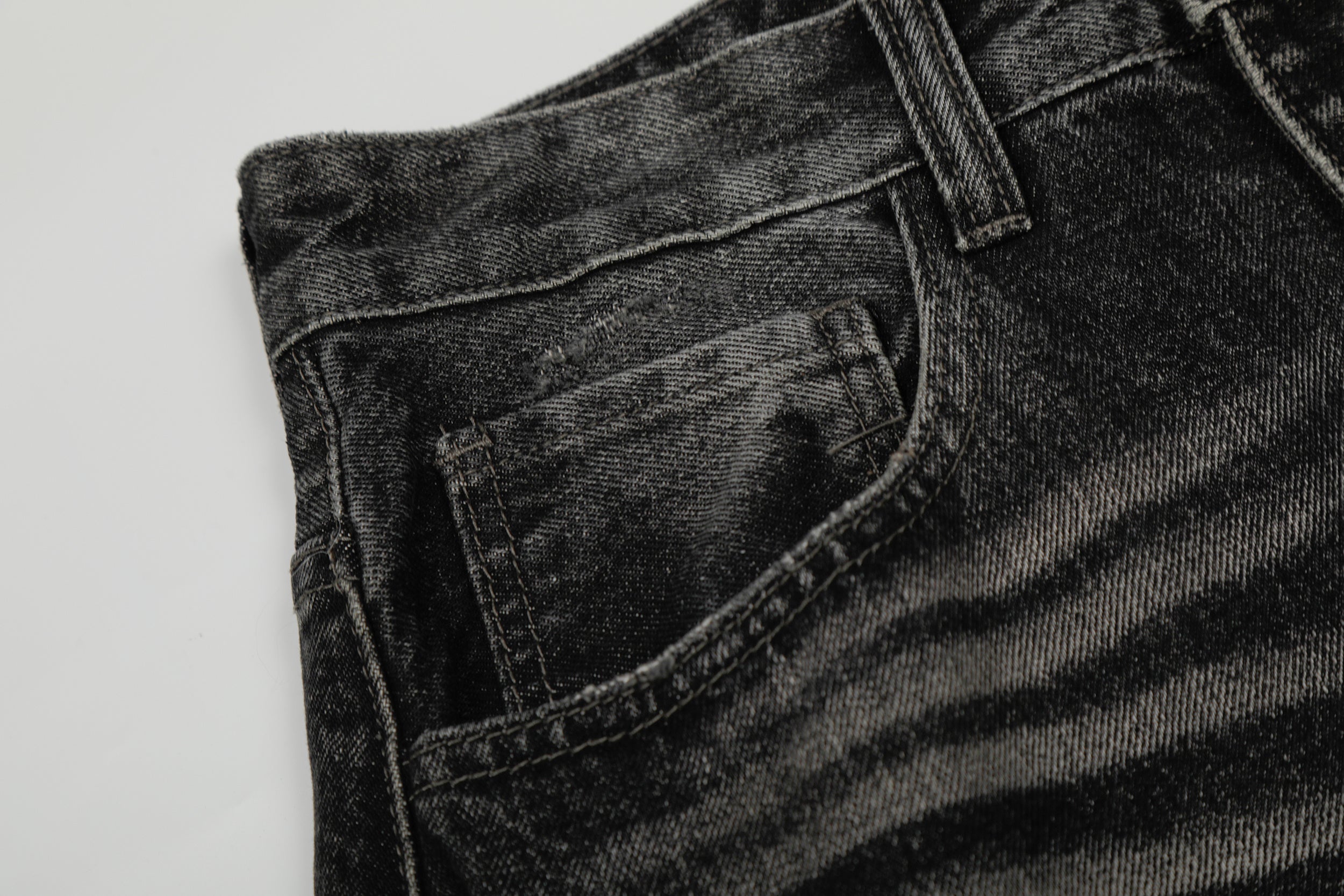 DONOTLOGO Urban Heritage Collection | Unisex Oversized Cat Whisker Denim | Retro Aesthetic High-Rise Wide-Leg Bottoms with Authentic Fade Detail