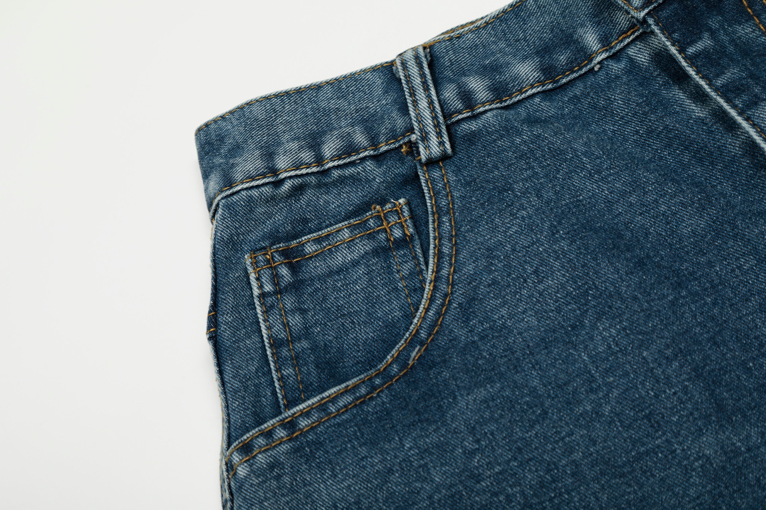 DONOTLOGO ：Urban Streetwear Collection | Unisex Relaxed Silhouette Jeans | Bold Plaid & Number Motif & Soft Denim Fabric