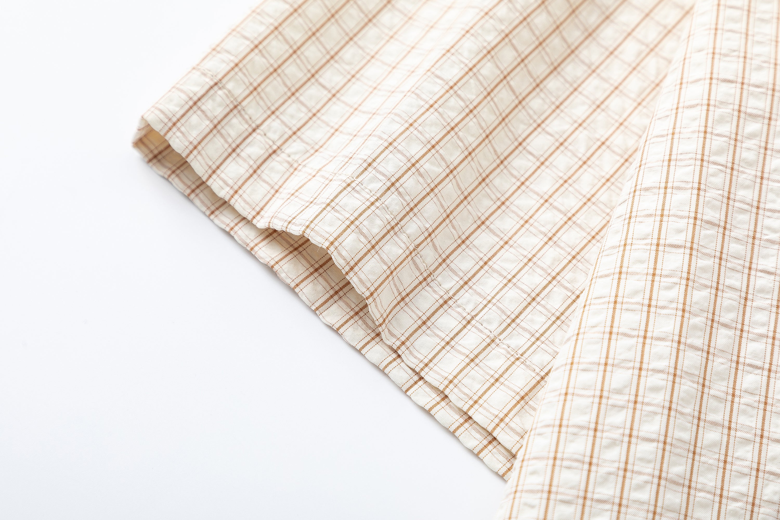 DONOTLOGO Unisex Plaid Shirt with Denim Collar | Colorblock Design, Loose Fit | Japanese Preppy Summer Essential