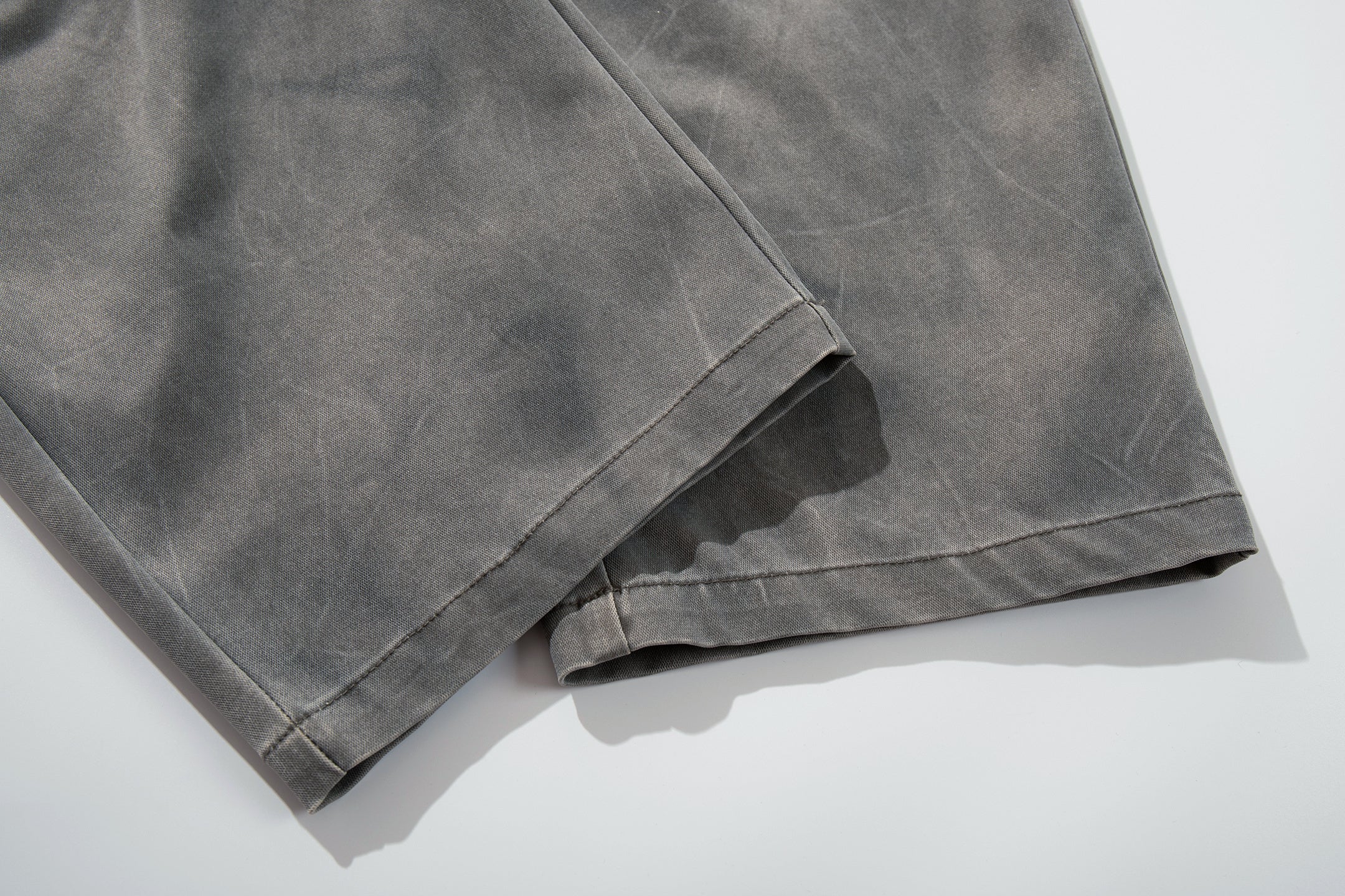 Unisex Vintage Distressed Wrinkled Edgy Denim Jeans