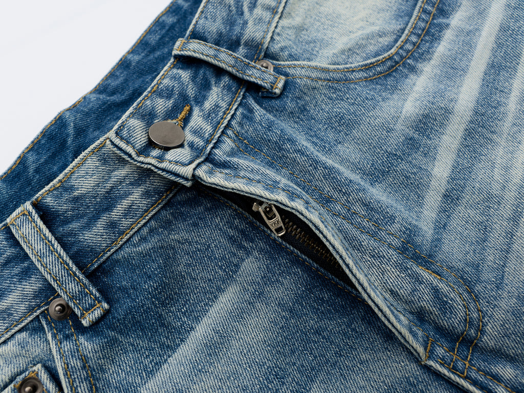 DONOTLOGO Oversized Light Wash Denim Jeans - Unisex Baggy Trousers with Distressed Whisker Effect - Edgy Streetwear Bottom with Wide Leg Silhouette & Raw Hem