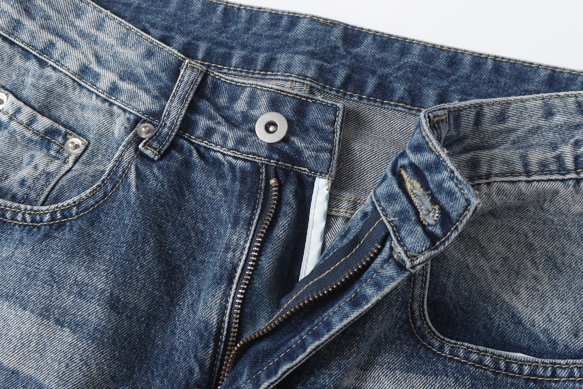 DONOTLOGO Retro Blue Baggy Denim Pants | Unisex Y2K Wide Leg Trousers with Natural Whiskering & Fade | High Street Relaxed Fit Bottoms