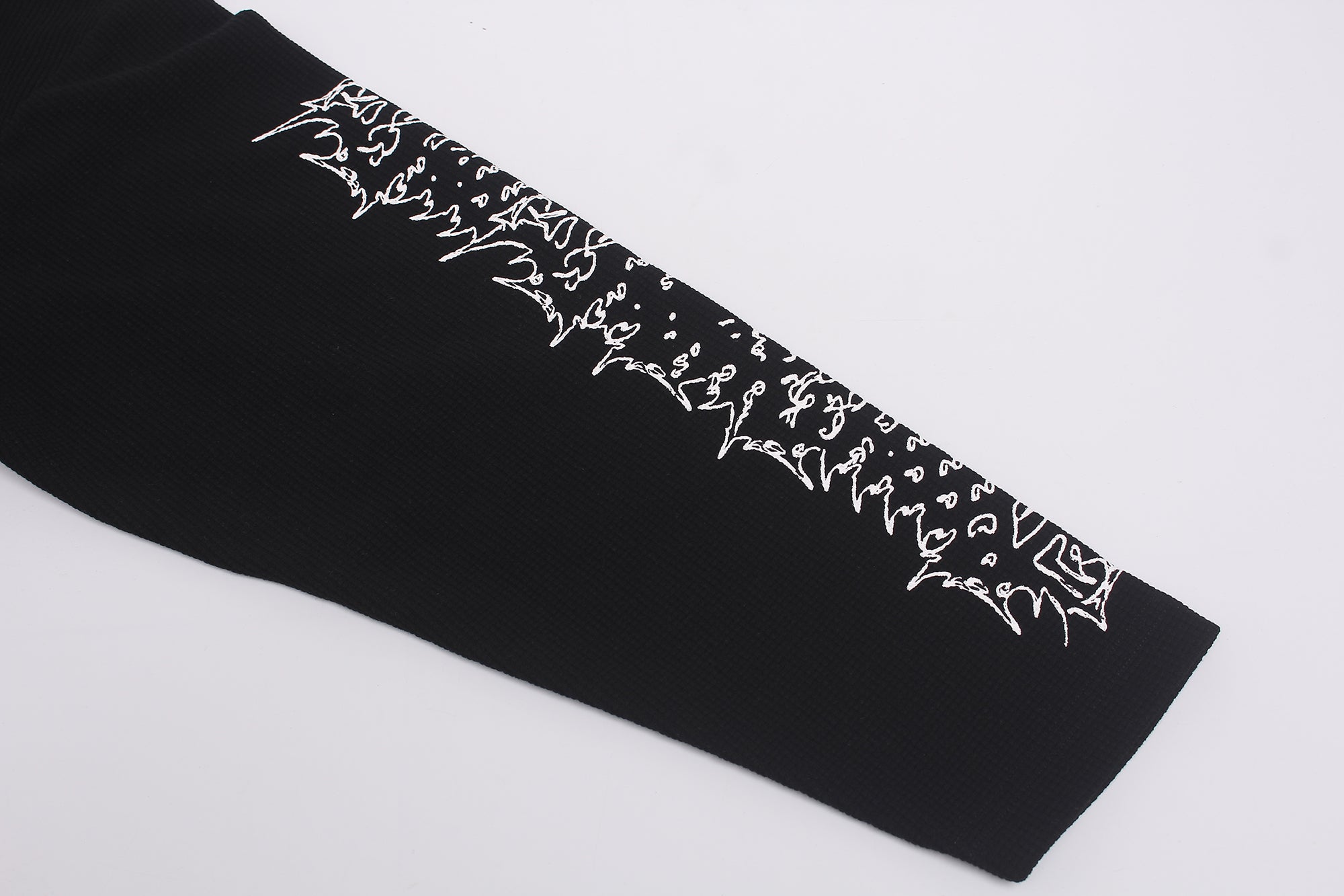 DONOTLOGO Urban Streetwear Collection | Unisex Relaxed Silhouette Tee | Bold Graffiti Motif & Soft Waffle Knit Fabric