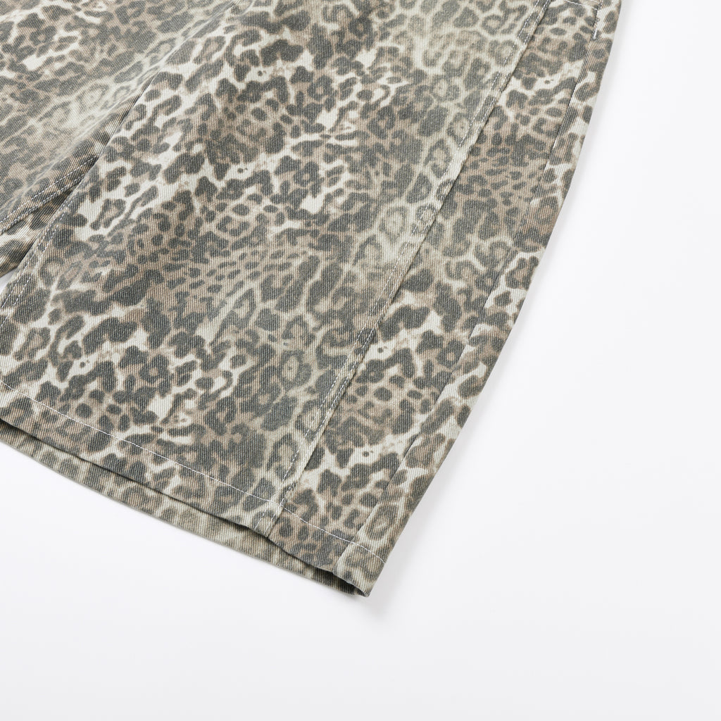 DONOTLOGO Retro Leopard Baggy Denim Shorts | Unisex Y2K Wide Leg Trousers with Bold Animal Print | High Street Relaxed Fit Bottoms
