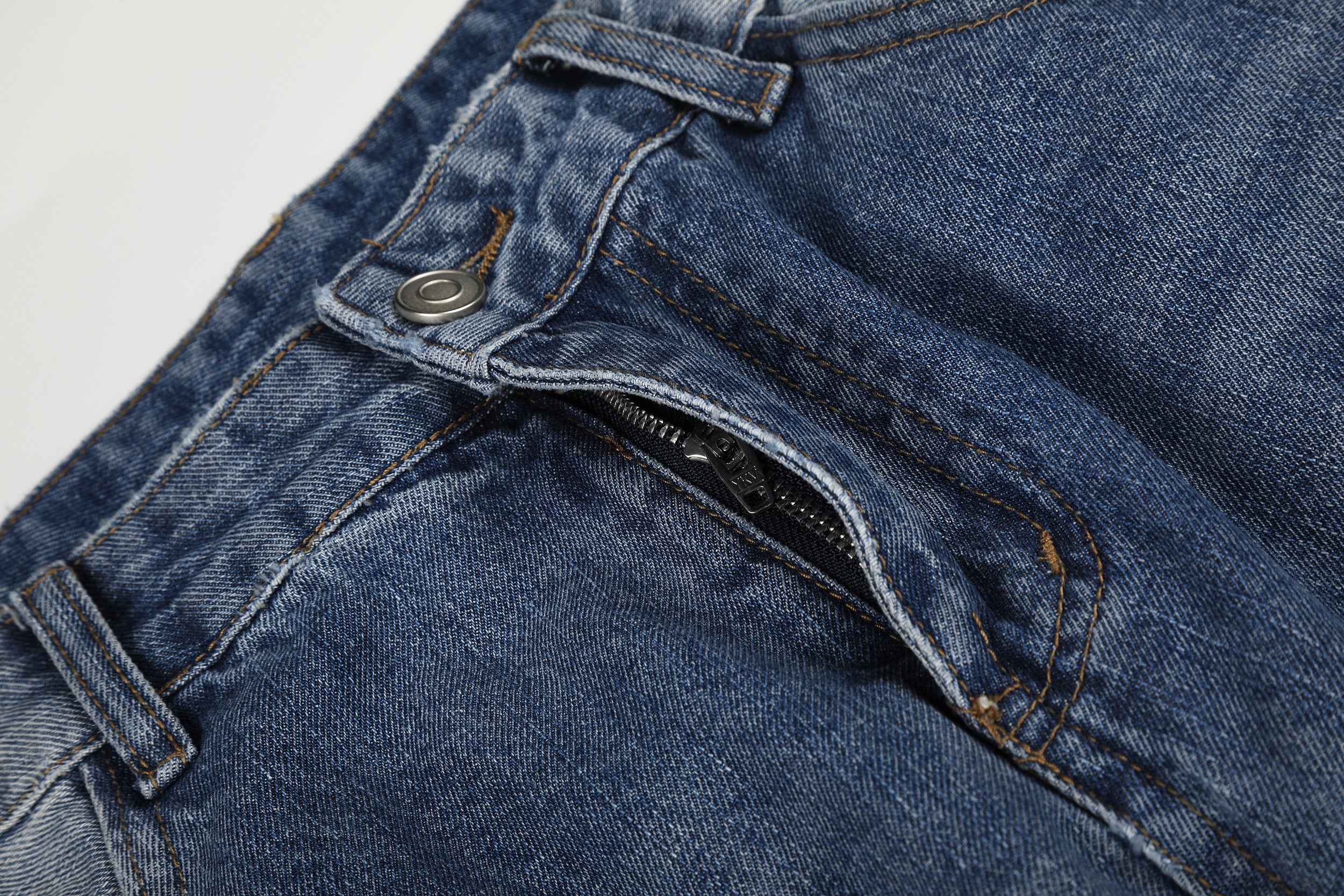 DONOTLOGO Urban Edge Collection | Unisex Relaxed Fit Denim Jeans | Bold Cat Whisker Seaming & Faded Wash Finish with Classic Cotton Denim Fabric