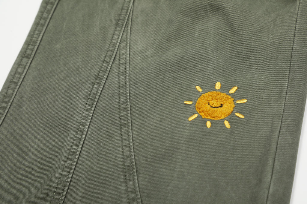 DONOTLOGO Urban Streetwear Collection | Unisex Relaxed Silhouette Cargo Pants | Bold Rainbow & Puppy Motif & Soft Denim Fabric