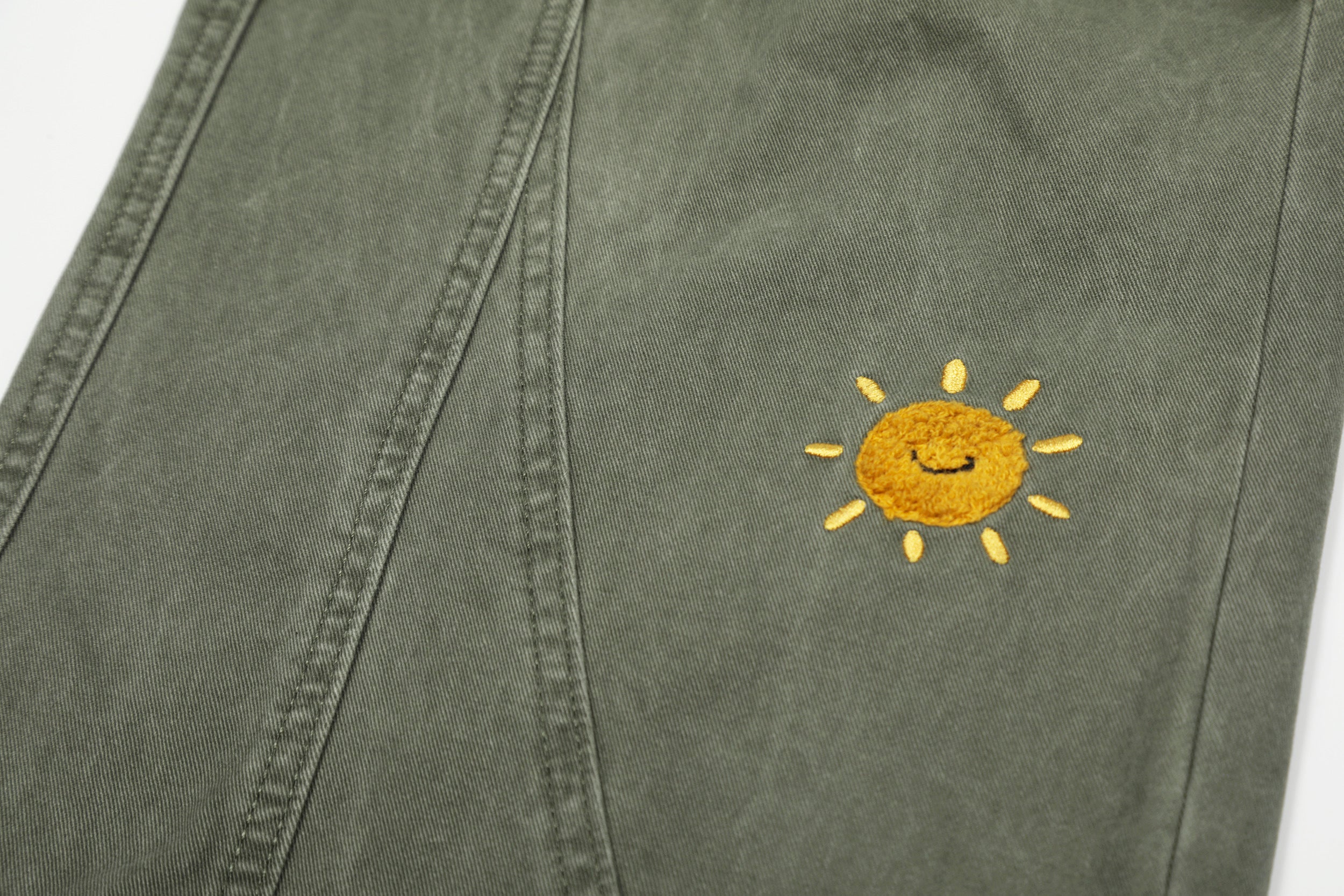 DONOTLOGO Urban Streetwear Collection | Unisex Relaxed Silhouette Cargo Pants | Bold Rainbow & Puppy Motif & Soft Denim Fabric