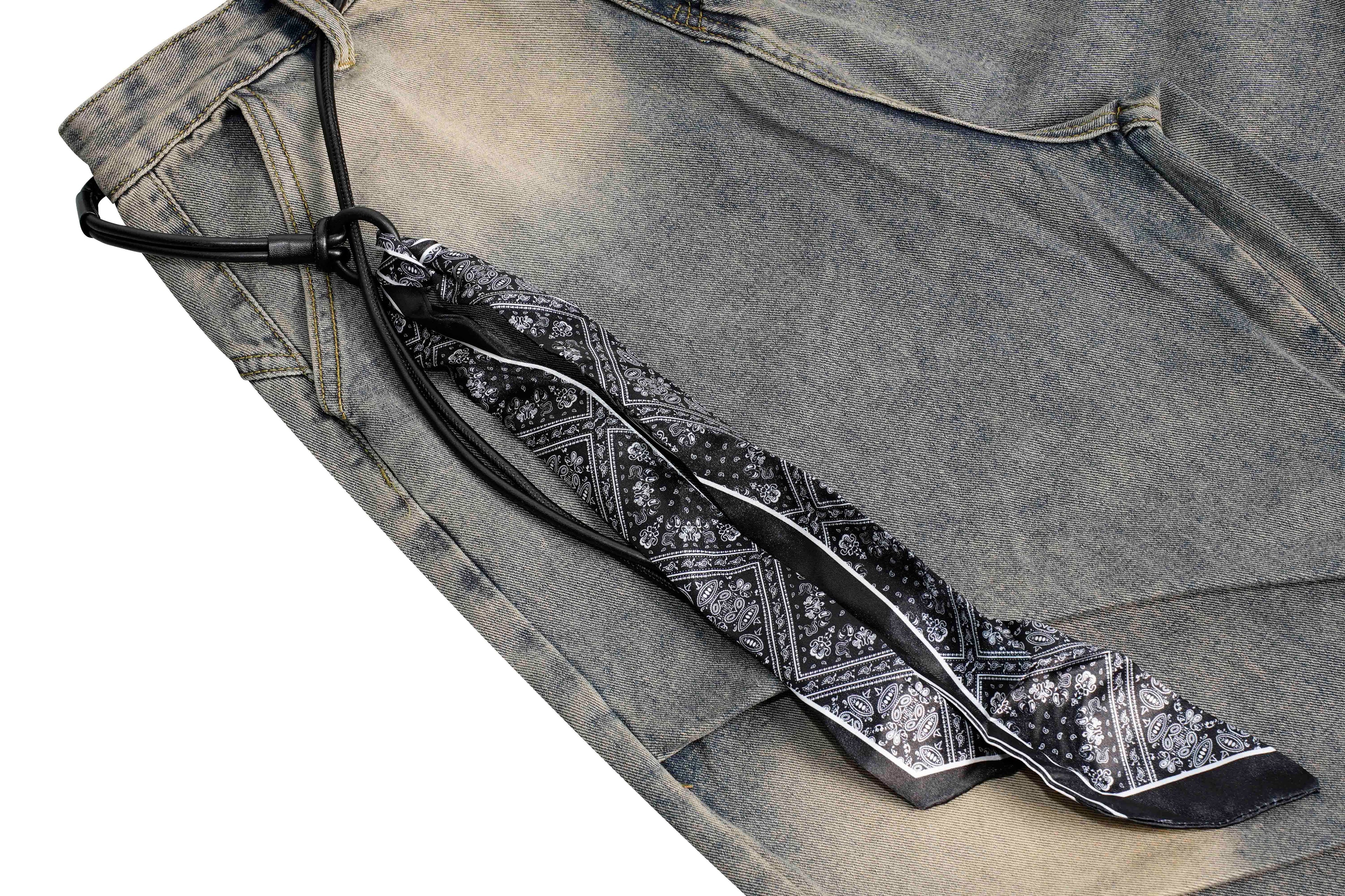 DONOTLOGO "Arc Seam" Distressed Denim - American High Street Baggy Jeans with Contrast Wash & Bandana Belt - Oversized Wide Leg Trousers
