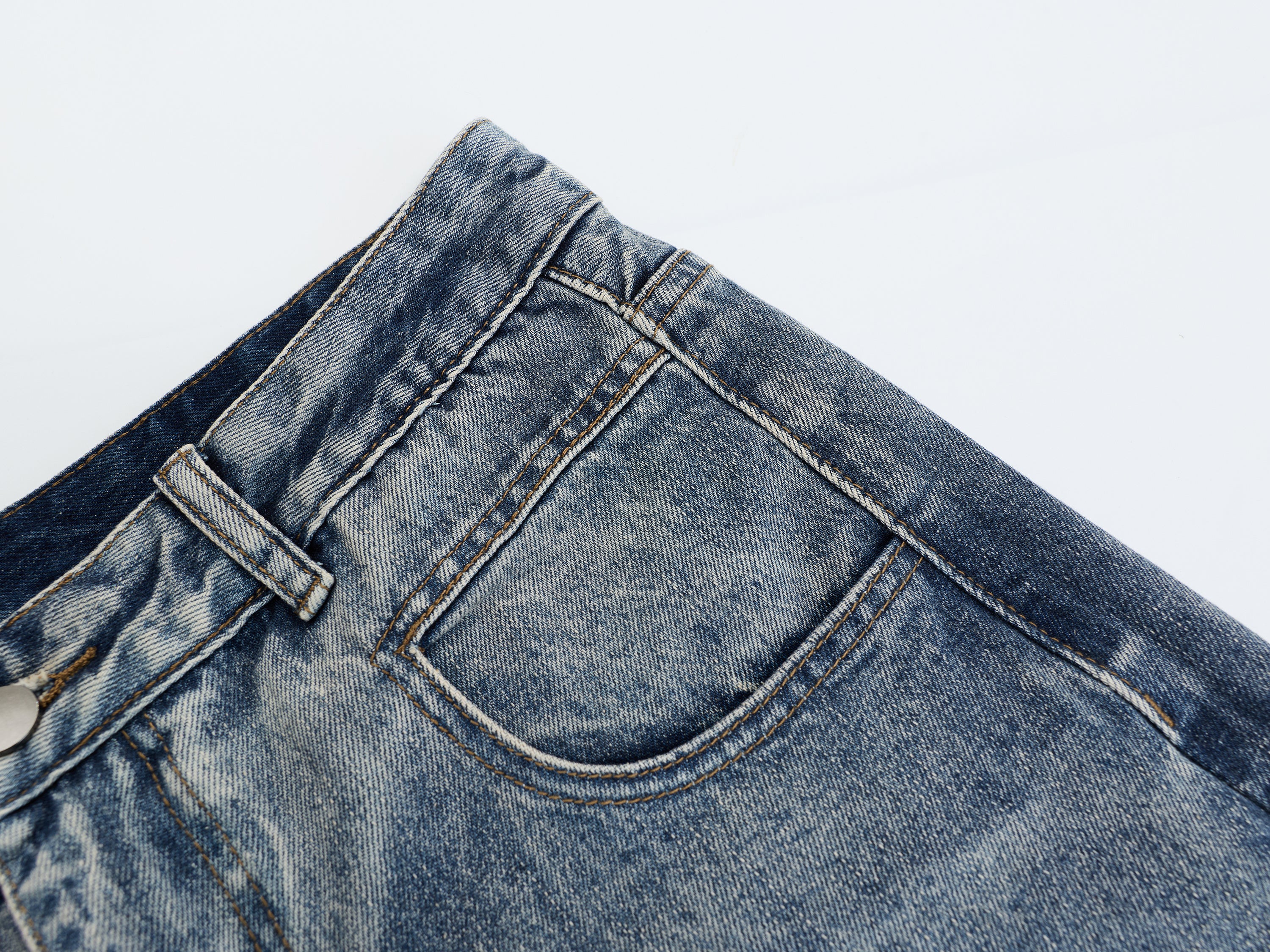 DONOTLOGO Oversized Vintage Washed Denim Jeans - Unisex Baggy Trousers with Distressed Fade - Edgy Streetwear Bottom with Wide Leg Silhouette & Raw Hem