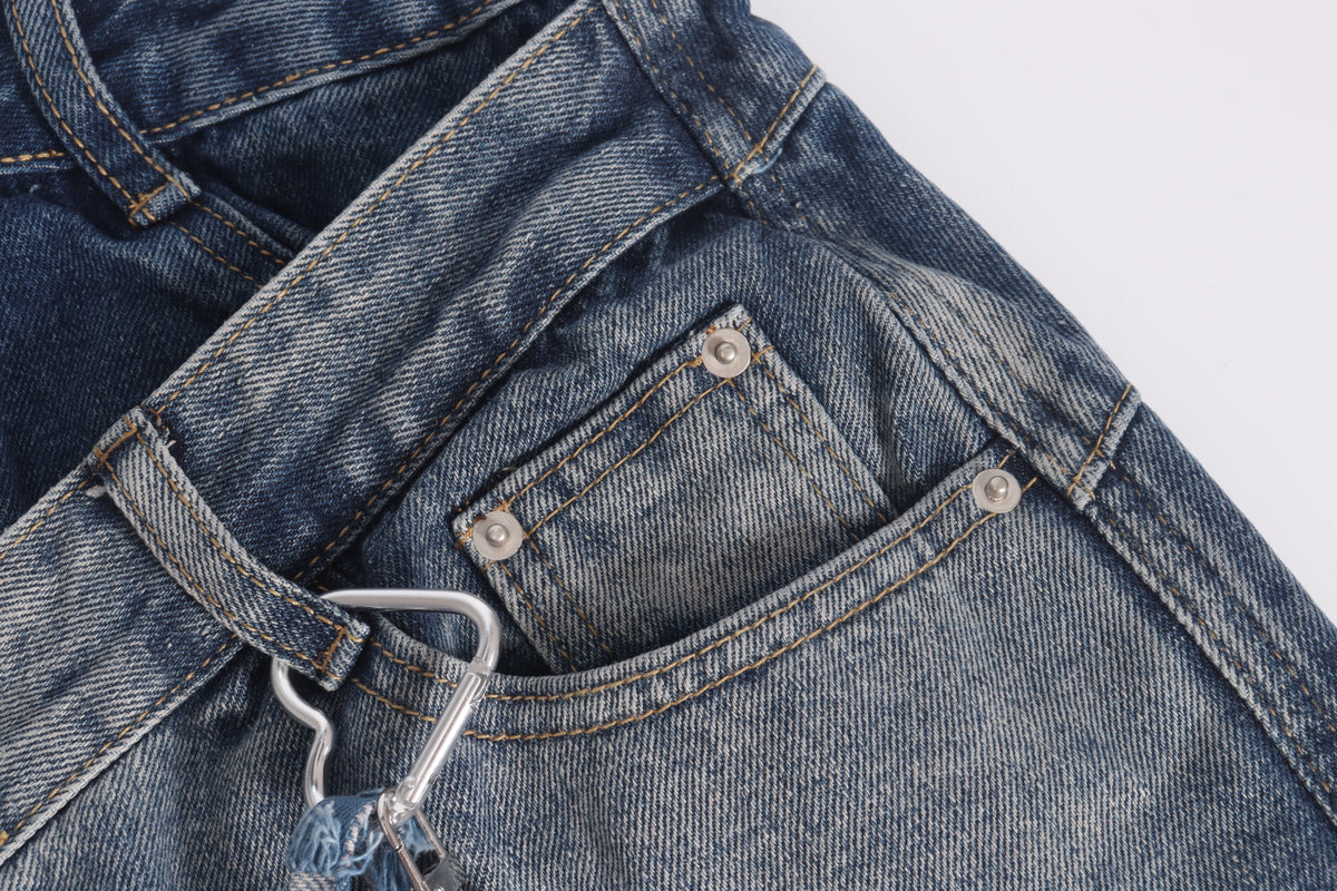 DONOTLOGO Deconstructed Streetwear Aesthetic | Unisex Oversized Baggy Jeans | Vintage Wash with Star Pendant & Frayed Pocket Details