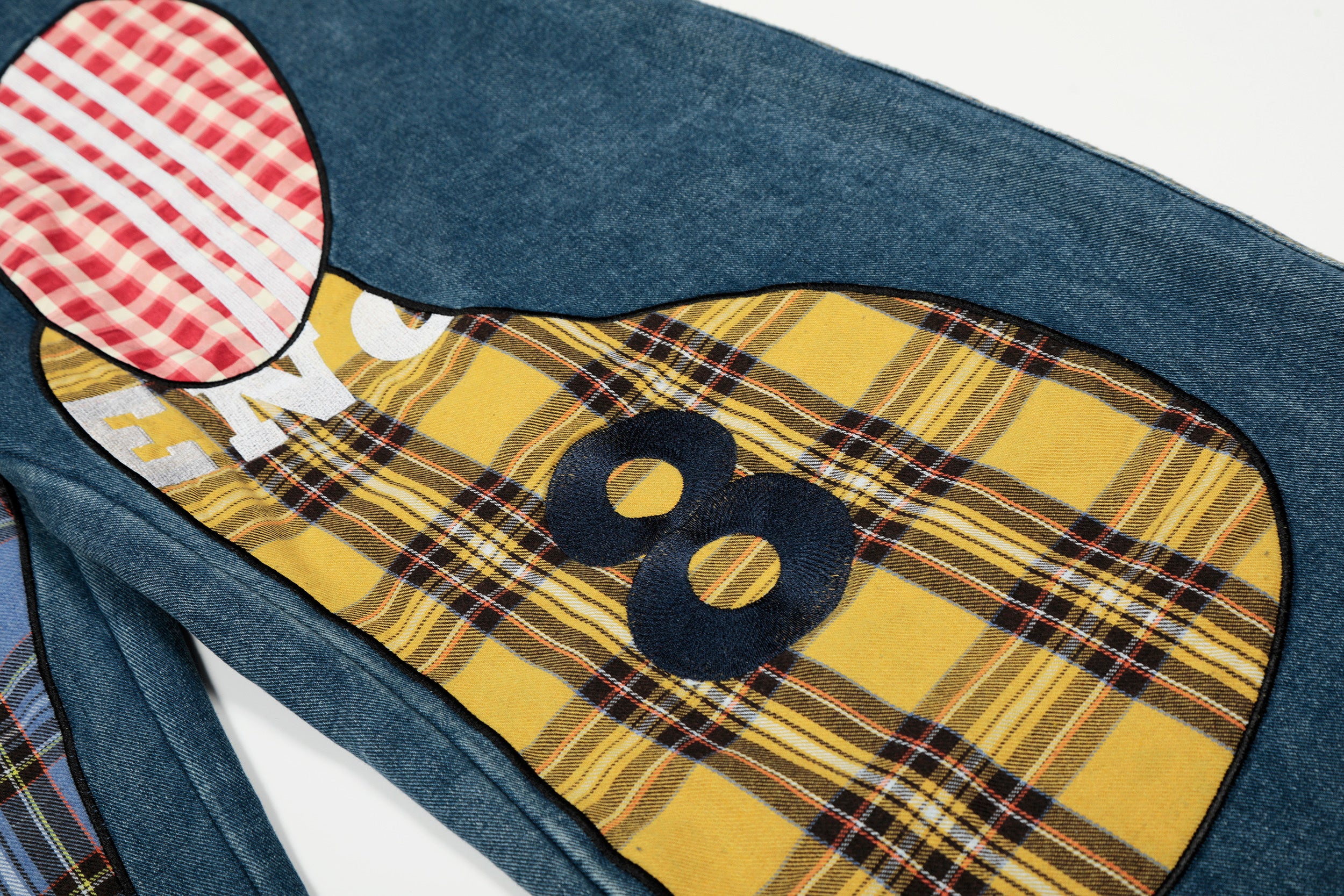 DONOTLOGO ：Urban Streetwear Collection | Unisex Relaxed Silhouette Jeans | Bold Plaid & Number Motif & Soft Denim Fabric
