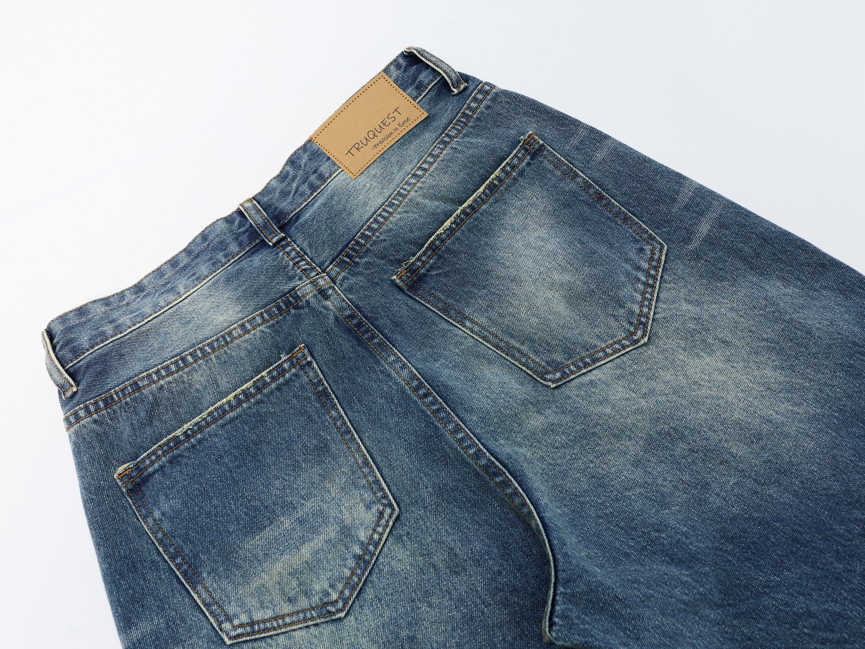 DONOTLOGO Oversized Vintage Wash Denim Jeans - Unisex Baggy Trousers with Distressed Whisker Effect - Edgy Streetwear Bottom with Wide Leg Silhouette & Raw Hem