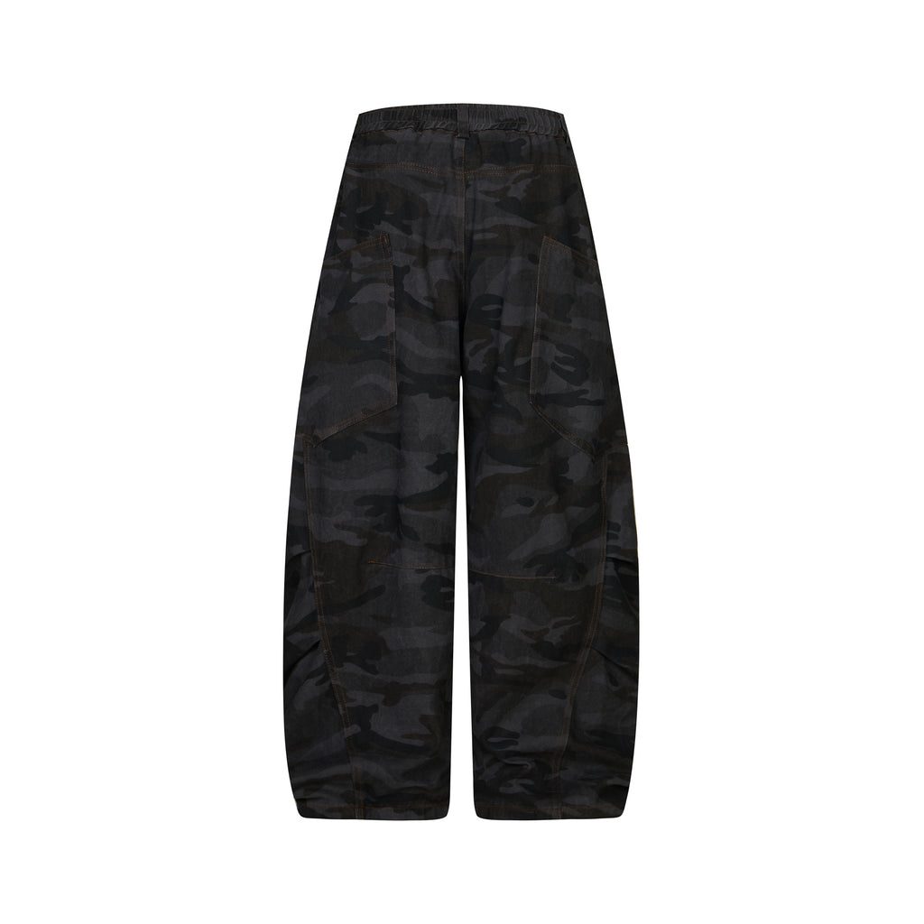 DONOTLOGO Urban Streetwear Collection | Unisex Relaxed Silhouette Camo Pants | Bold Multi-Pocket & Curved Cut & Soft Cotton Blend Fabric