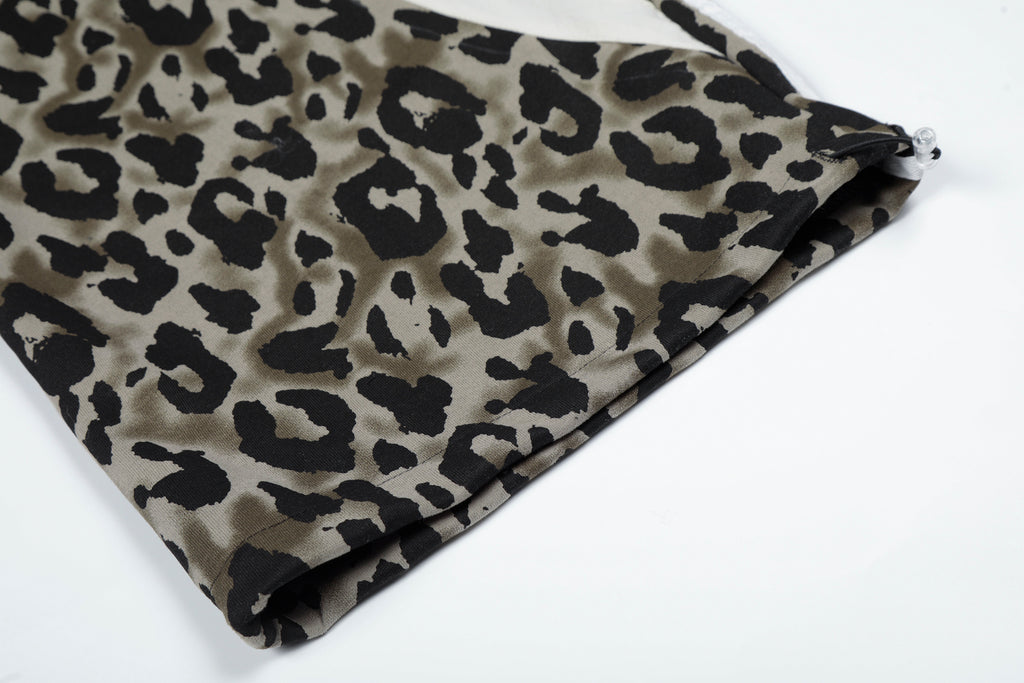 DONOTLOGO Urban Streetwear Collection | Unisex Relaxed Fit Sweatpants | Bold Leopard Motif & High-Waist Silhouette with Breathable Cotton Blend