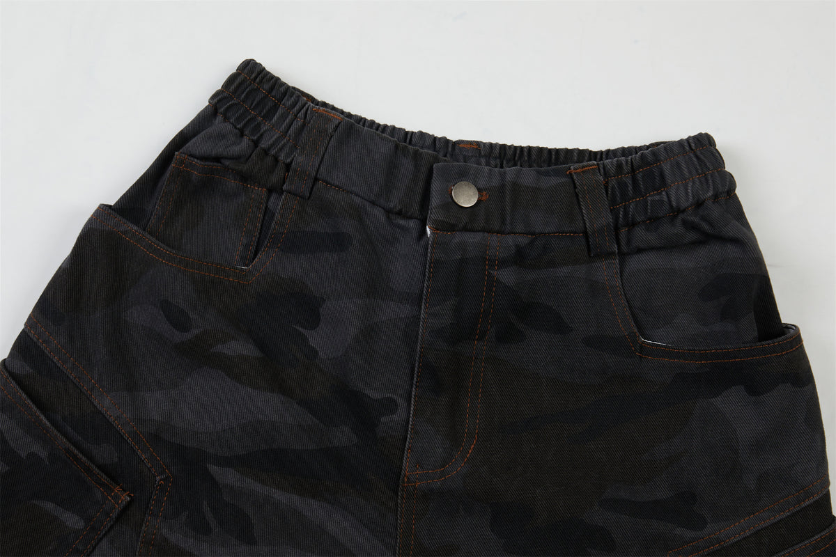 DONOTLOGO Urban Streetwear Collection | Unisex Relaxed Silhouette Camo Pants | Bold Multi-Pocket & Curved Cut & Soft Cotton Blend Fabric