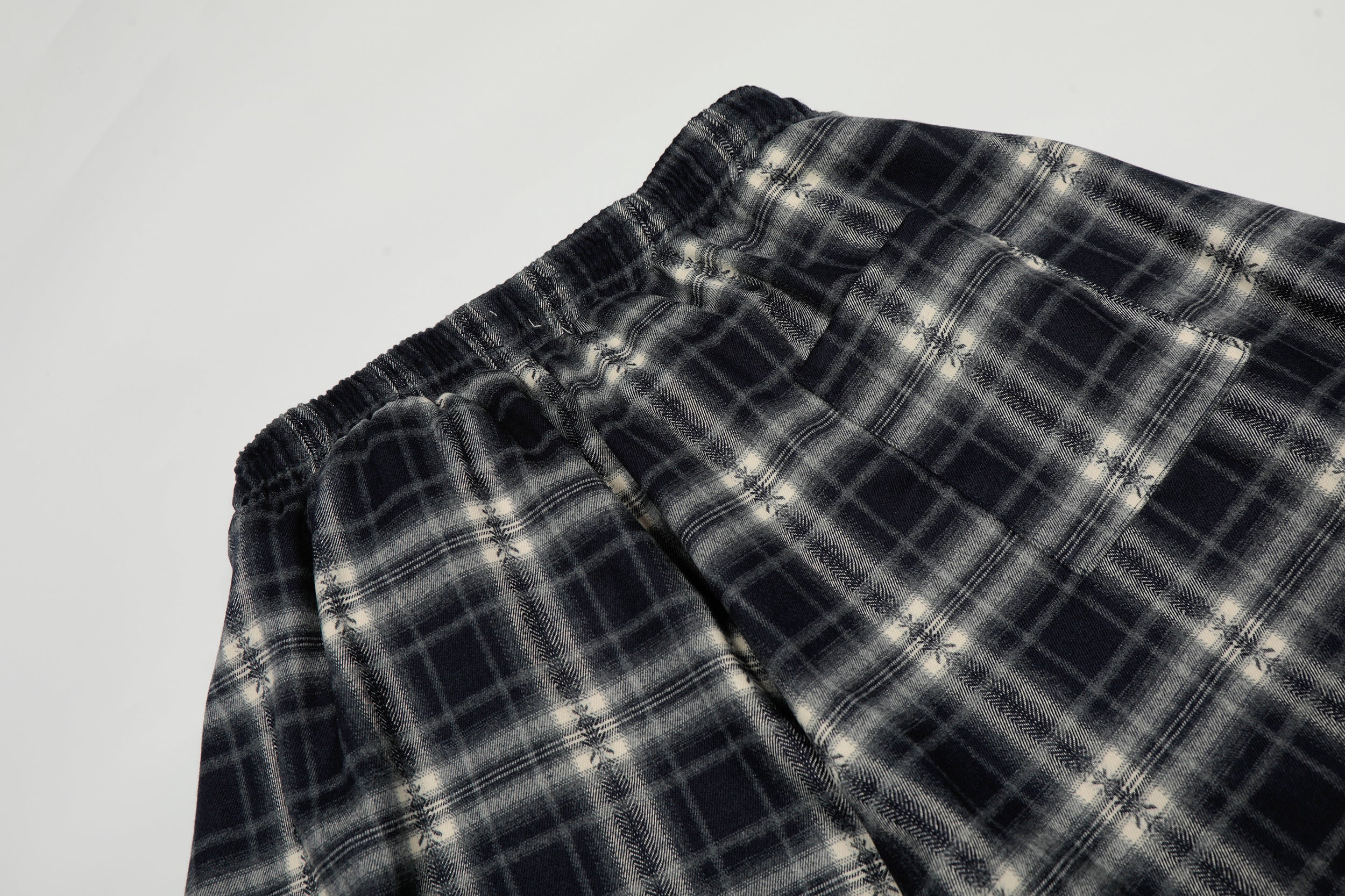 DONOTLOGO Urban Streetwear Collection | Unisex Relaxed Silhouette Plaid Pants | Bold Checkered Motif & Soft Cotton Knit Fabric