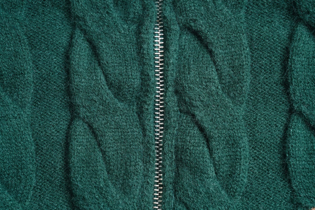 Unisex College-Style Half-Zip Cable Knit Sweater with Color-Block Lines and Stand Collar