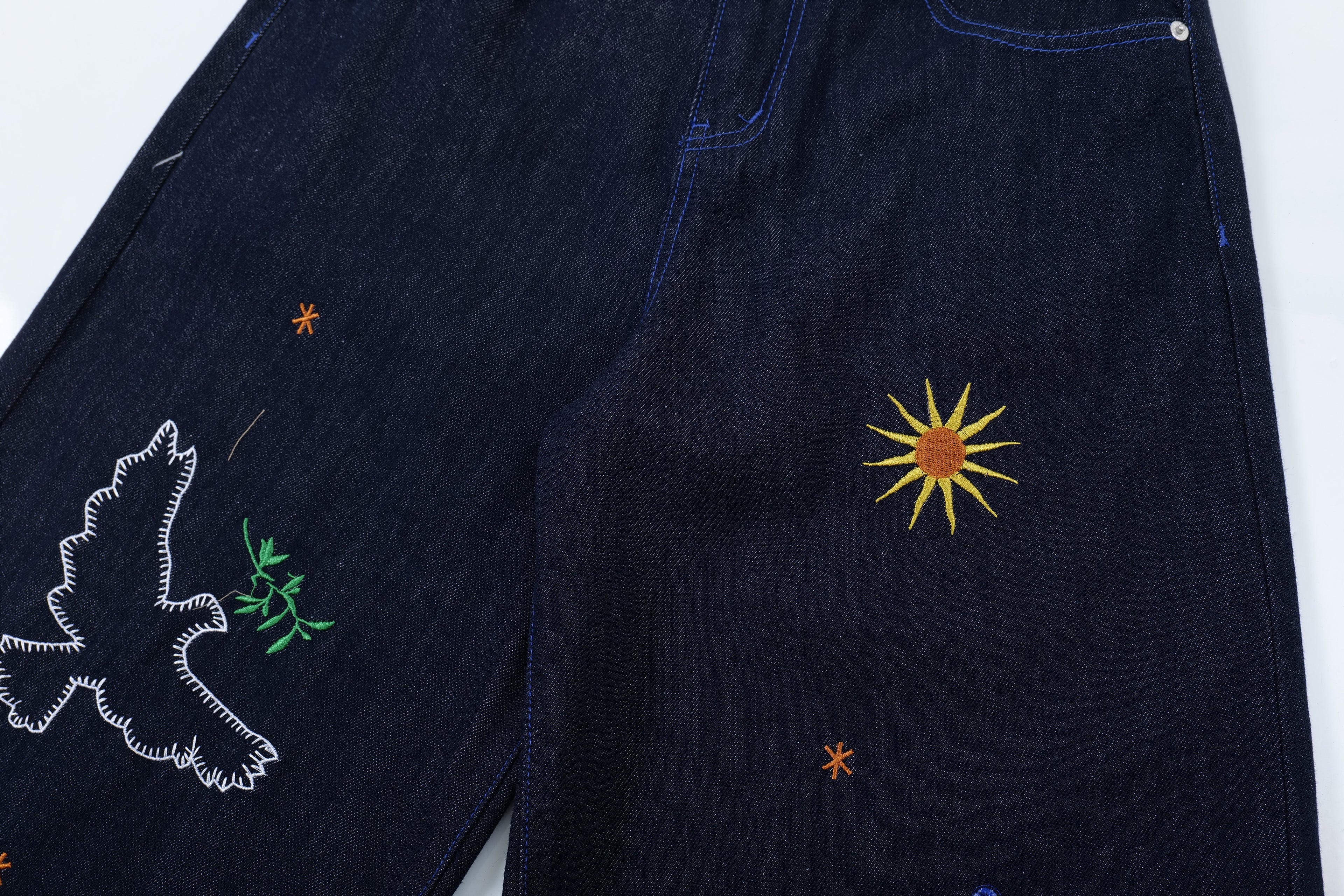 DONOTLOGO Unisex Vintage Denim Shorts | Pigeon & Sun Embroidery | Loose Fit Summer Must-Have