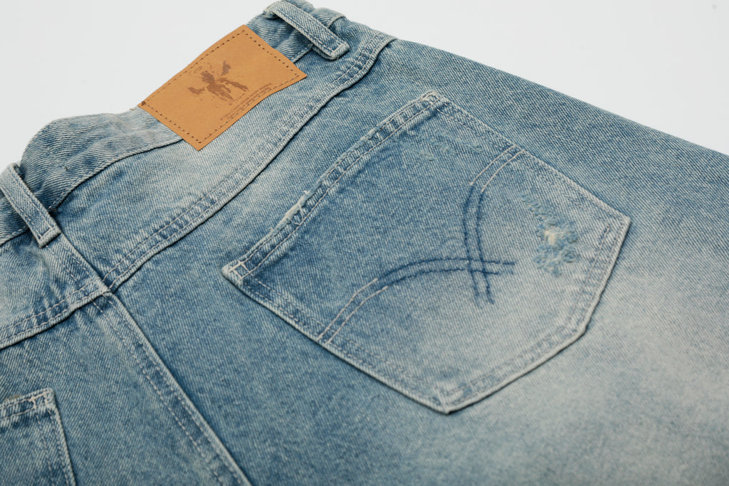 DONOTLOGO Urban Heritage Collection | Unisex Oversized Cropped Denim | Retro Aesthetic High-Rise Wide-Leg Bottoms with Authentic Fade Detail