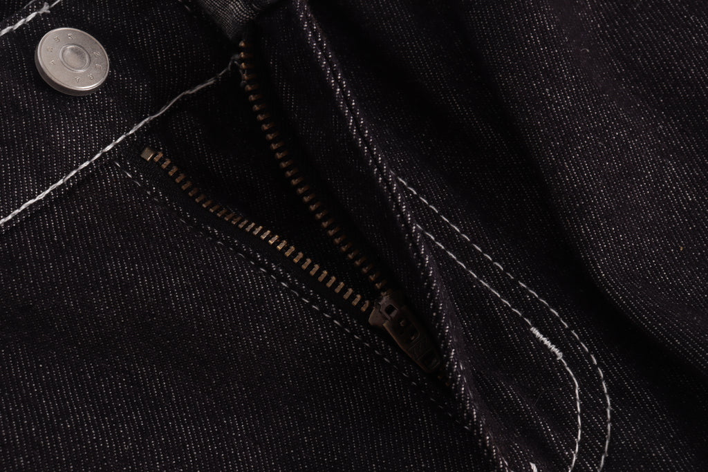 DONOTLOGO Gothic Streetwear Aesthetic | Unisex Oversized Baggy Jeans | Raw Denim with Double Belt Loops, Vine Embroidery & Structural Seams