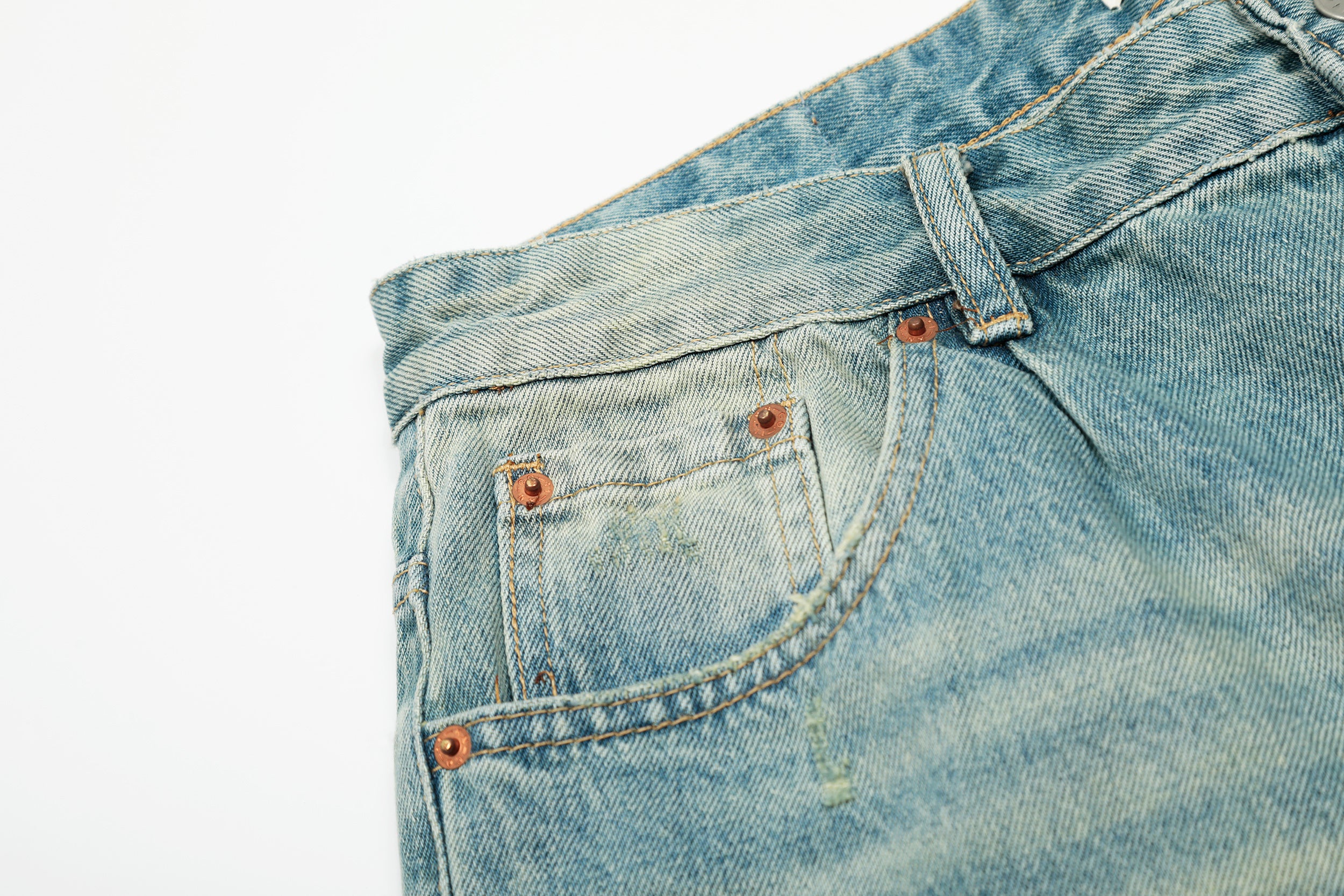 DONOTLOGO Urban Heritage Collection | Unisex Oversized Cropped Denim | Retro Aesthetic High-Rise Wide-Leg Bottoms with Authentic Fade Detail