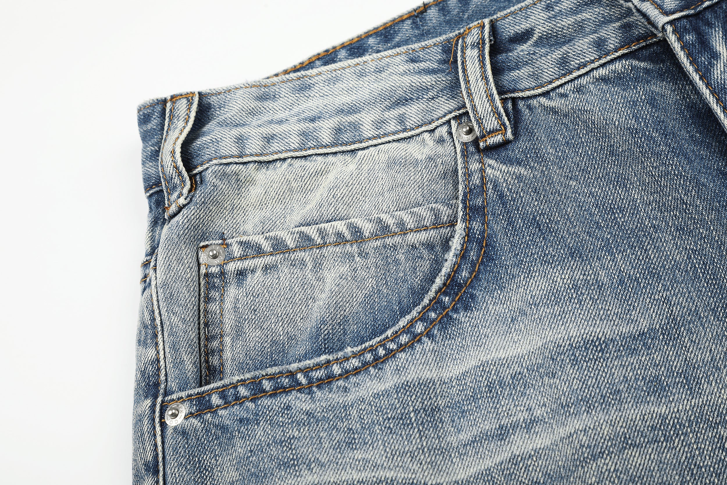 DONOTLOGO Urban Heritage Collection | Unisex Oversized Cropped Denim | Retro Aesthetic High-Rise Wide-Leg Bottoms with Authentic Fade Detail