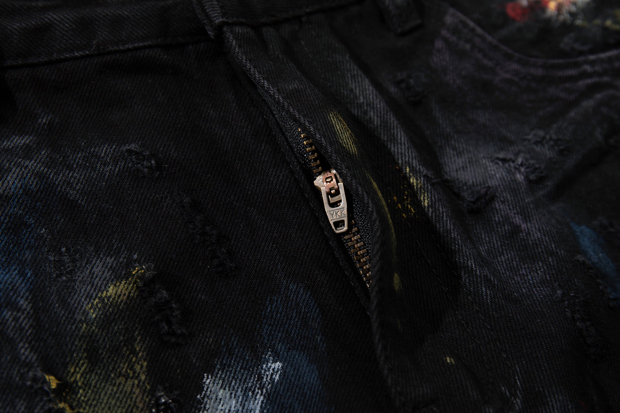 DONOTLOGO Unisex Abstract Graffiti Denim Bermuda Shorts - Vintage Distressed Baggy Jorts with Colorful Splatter Print - Y2K Streetwear Loose Fit Knee Length Jean Shorts