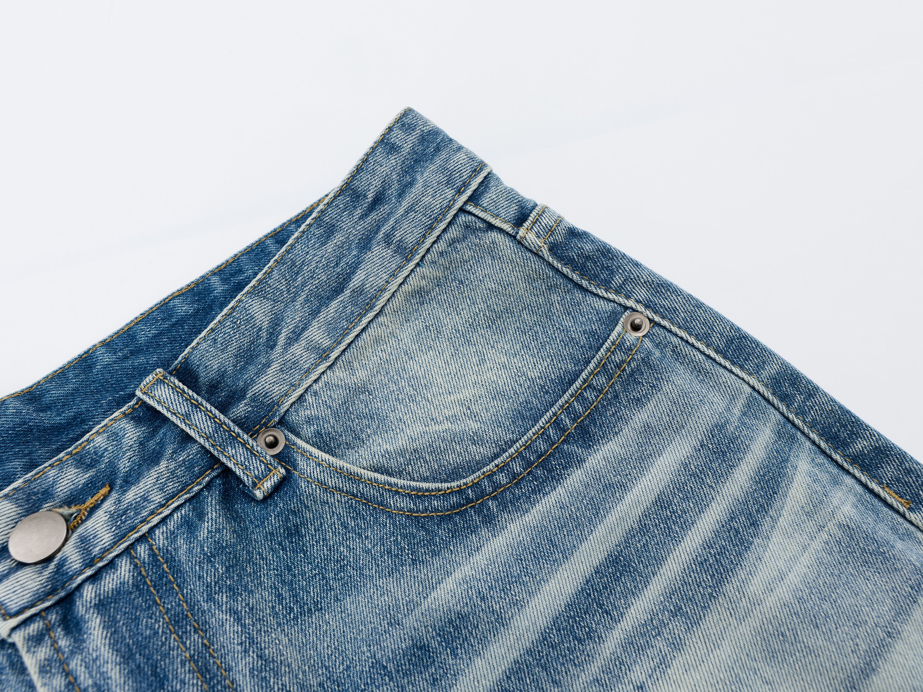 DONOTLOGO Oversized Light Wash Denim Jeans - Unisex Baggy Trousers with Distressed Whisker Effect - Edgy Streetwear Bottom with Wide Leg Silhouette & Raw Hem