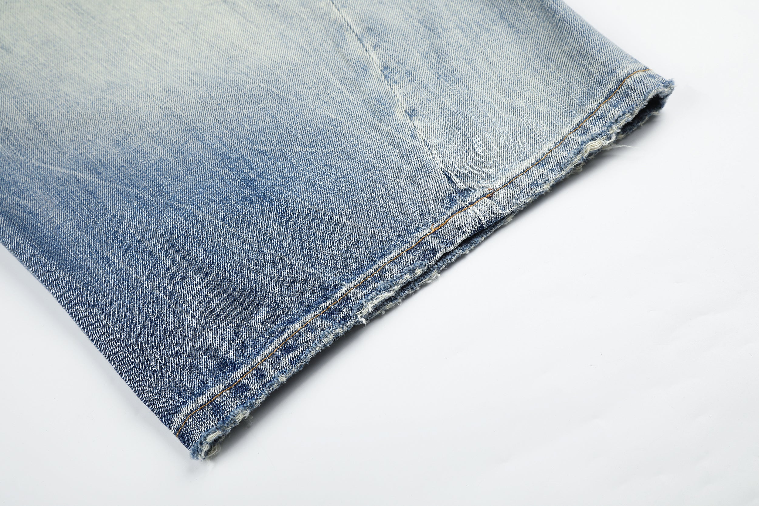 DONOTLOGO Urban Heritage Collection | Unisex Oversized Cropped Denim | Retro Aesthetic High-Rise Wide-Leg Bottoms with Authentic Fade Detail
