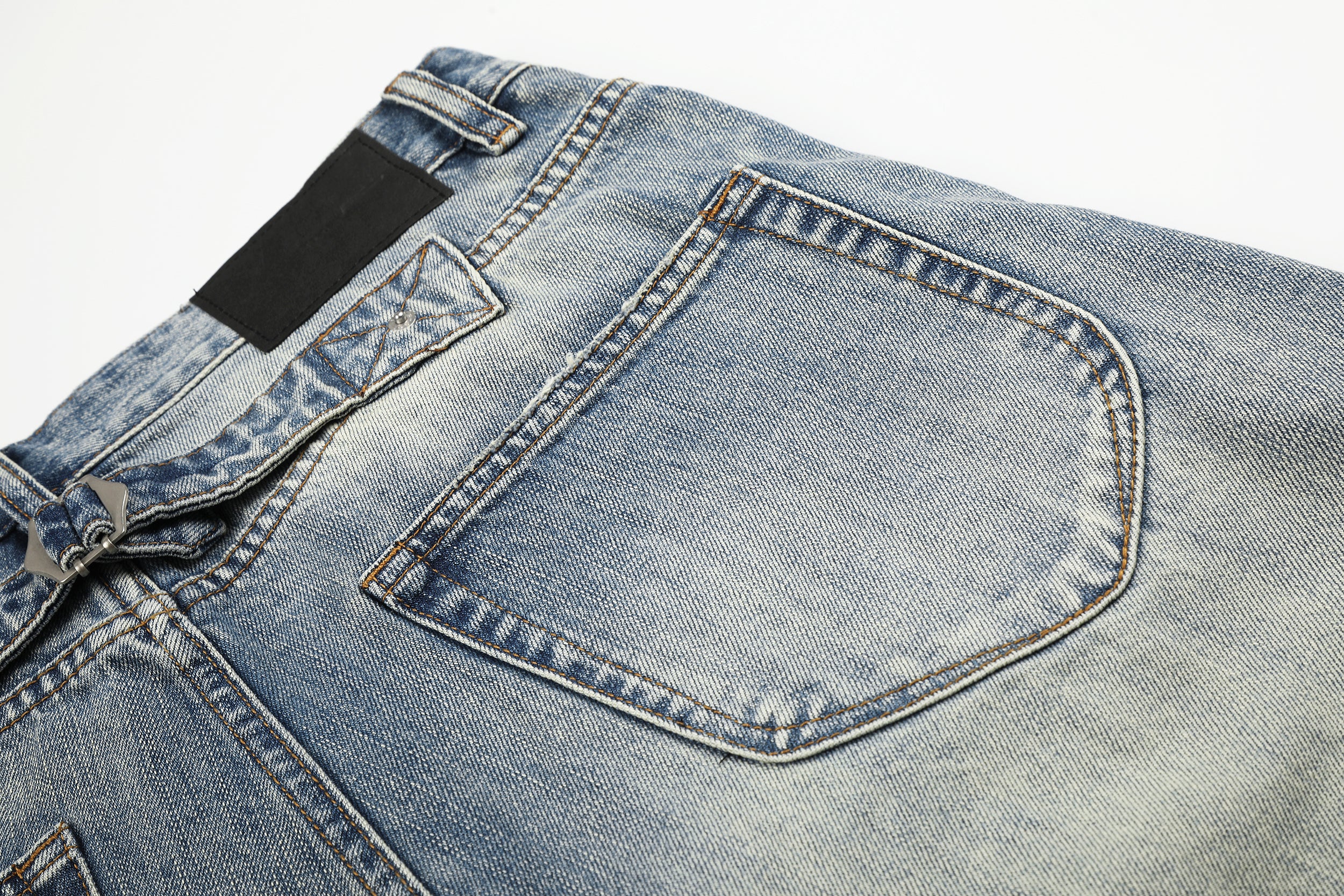 DONOTLOGO Urban Heritage Collection | Unisex Oversized Cropped Denim | Retro Aesthetic High-Rise Wide-Leg Bottoms with Authentic Fade Detail