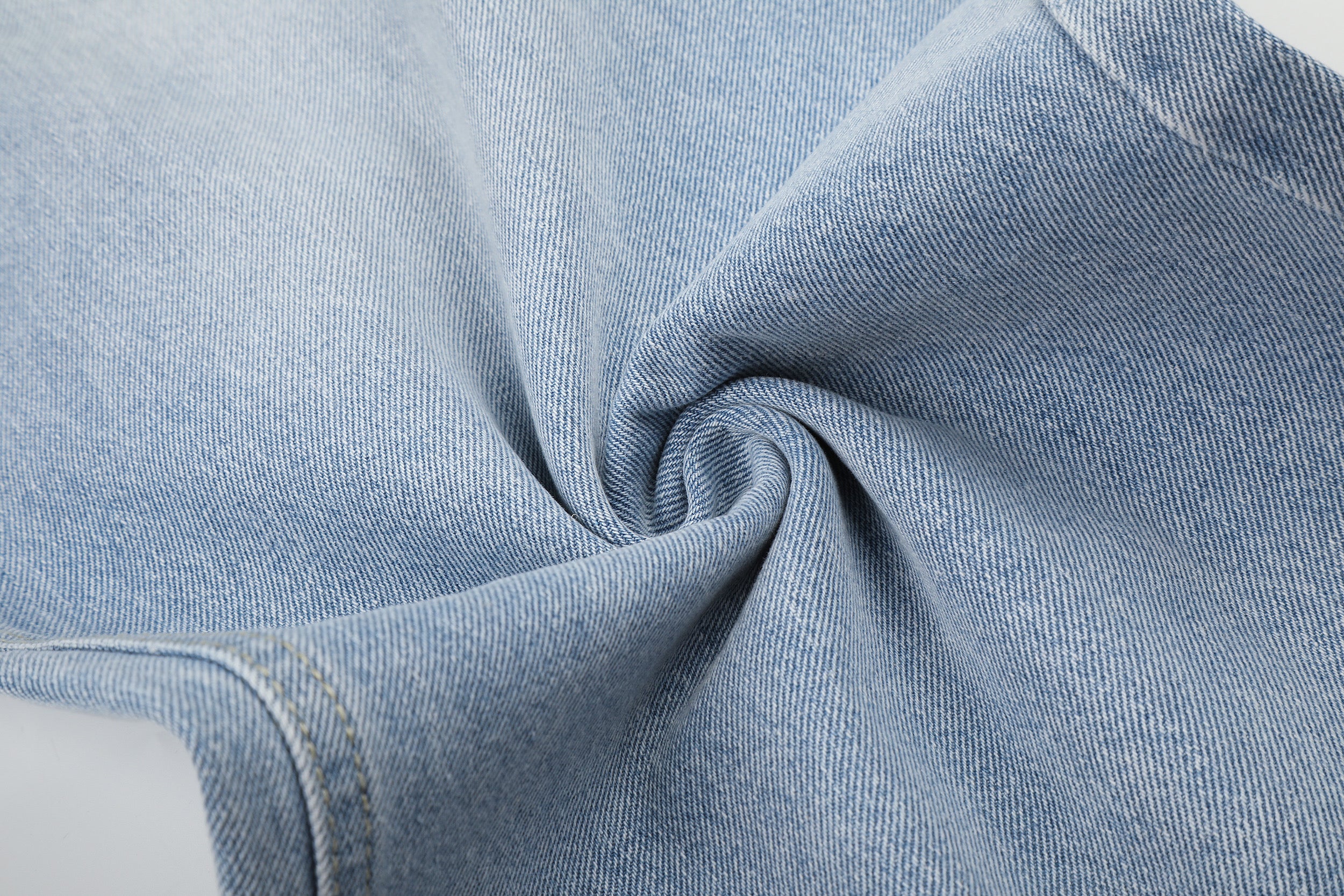 DONOTLOGO Urban Edge Collection | Unisex Relaxed Fit Denim Jeans | Bold Rivet Pocket Detail & Vintage Wash Finish with Classic Cotton Denim Fabric