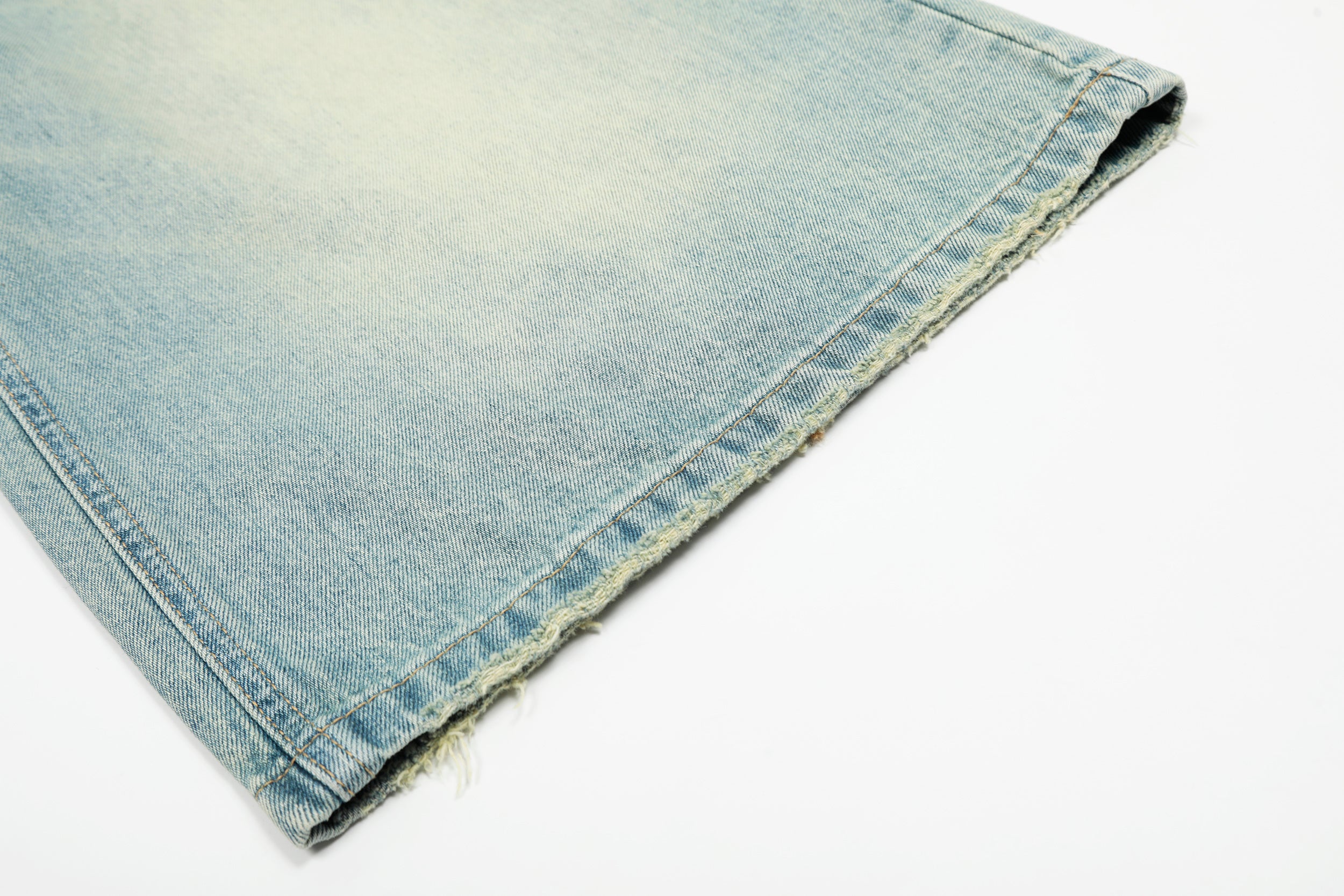 DONOTLOGO Urban Heritage Collection | Unisex Oversized Cropped Denim | Retro Aesthetic High-Rise Wide-Leg Bottoms with Authentic Fade Detail