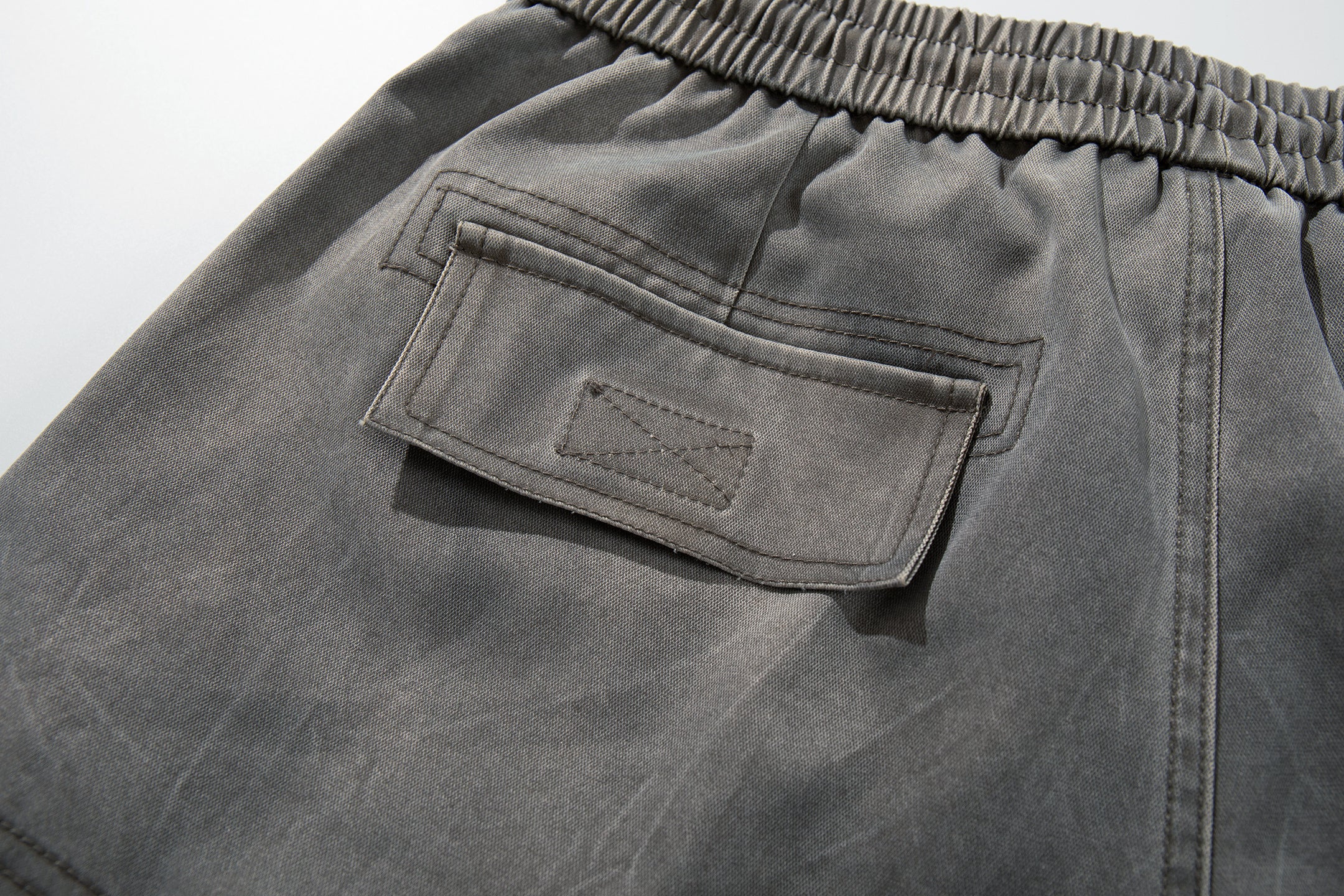 Unisex Vintage Distressed Wrinkled Edgy Denim Jeans