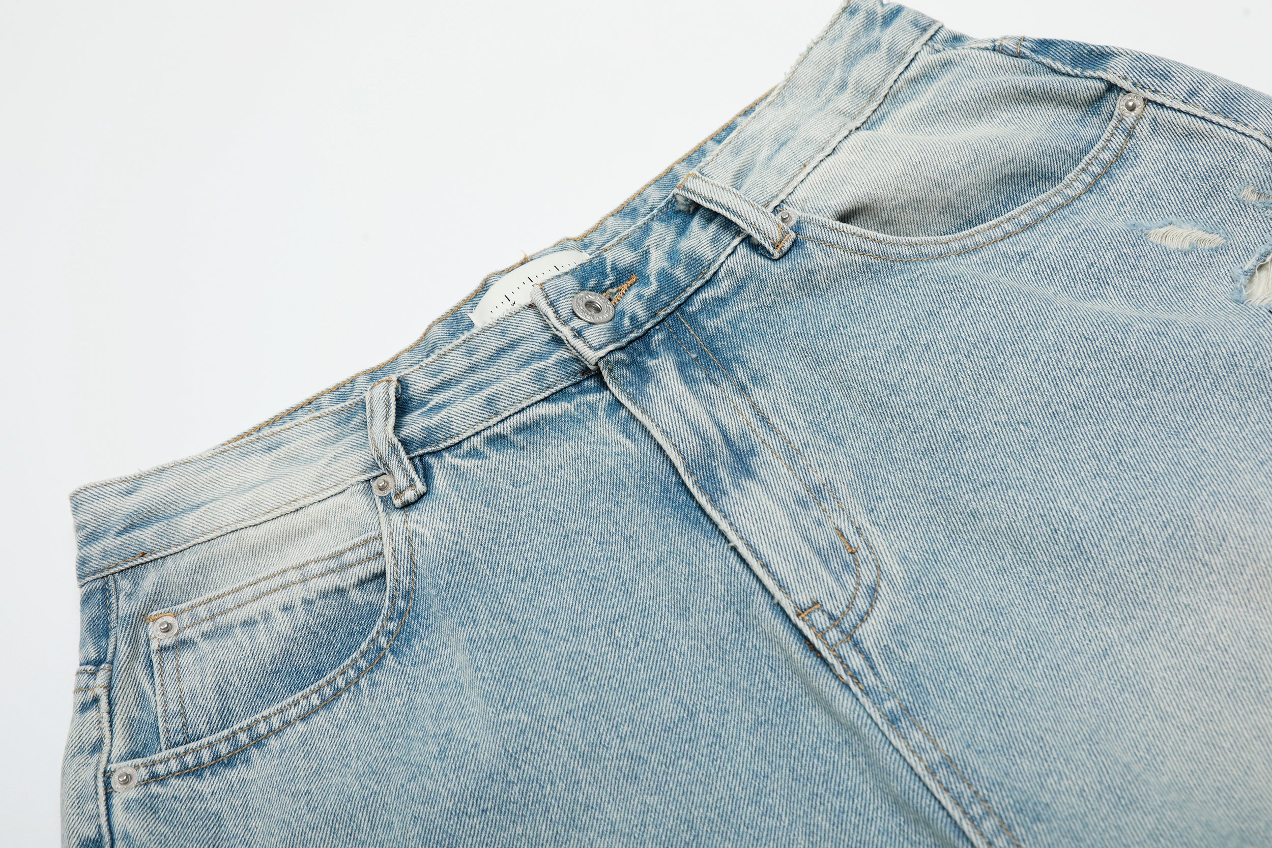 DONOTLOGO Urban Heritage Collection | Unisex Oversized Cropped Denim | Retro Aesthetic High-Rise Wide-Leg Bottoms with Authentic Fade Detail