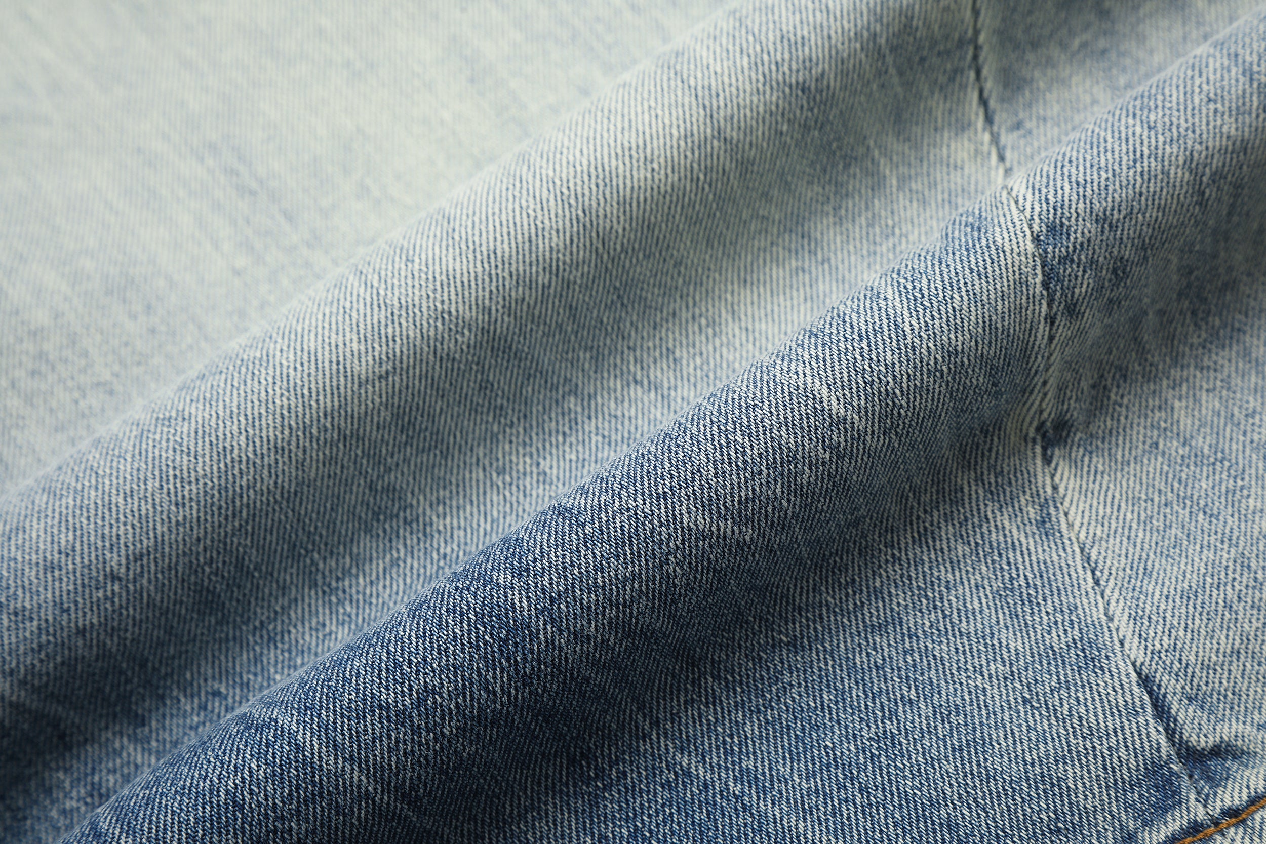 DONOTLOGO Urban Heritage Collection | Unisex Oversized Cropped Denim | Retro Aesthetic High-Rise Wide-Leg Bottoms with Authentic Fade Detail