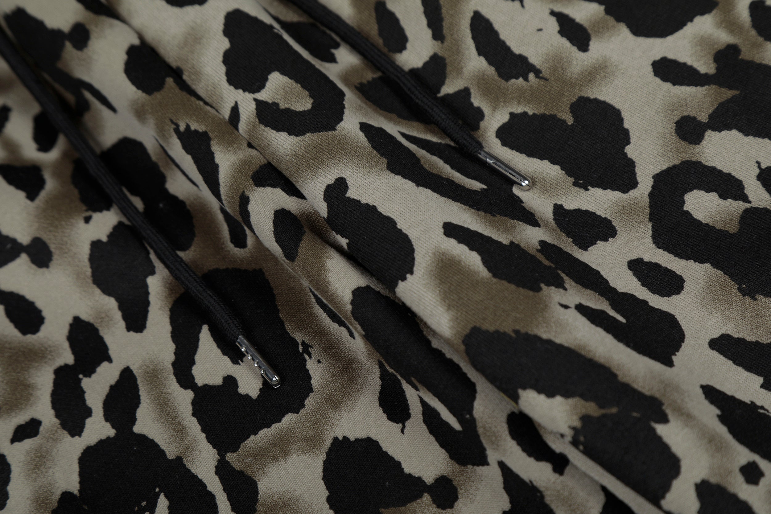 DONOTLOGO Urban Streetwear Collection | Unisex Relaxed Fit Sweatpants | Bold Leopard Motif & High-Waist Silhouette with Breathable Cotton Blend