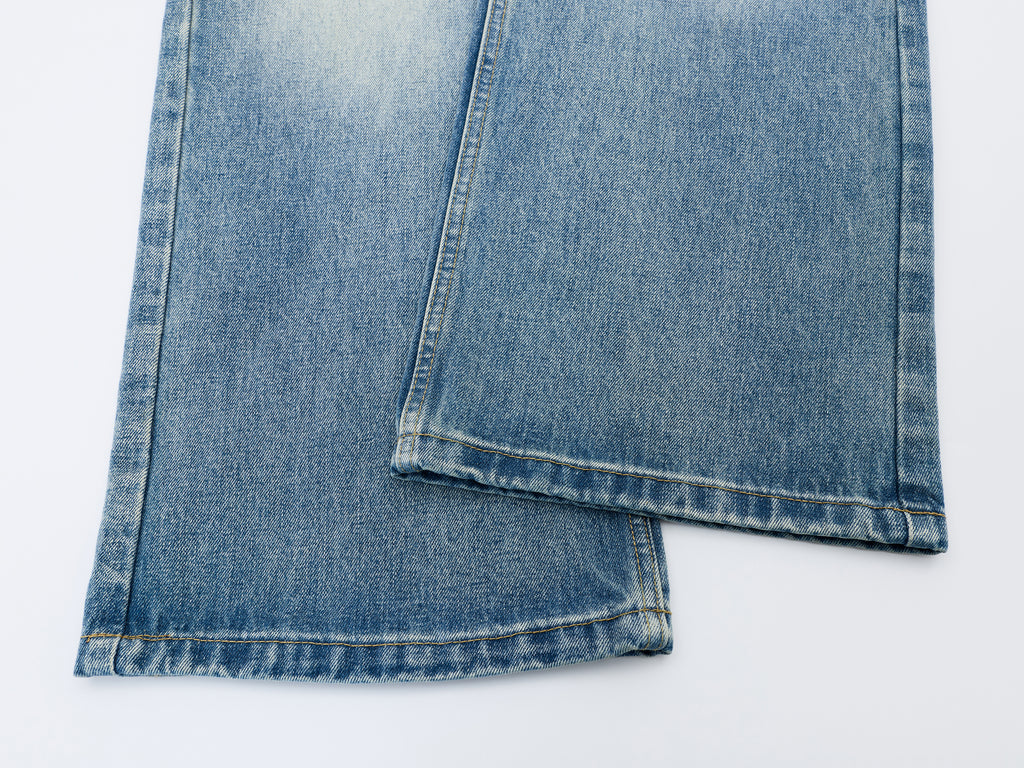 DONOTLOGO Oversized Light Wash Denim Jeans - Unisex Baggy Trousers with Distressed Whisker Effect - Edgy Streetwear Bottom with Wide Leg Silhouette & Raw Hem