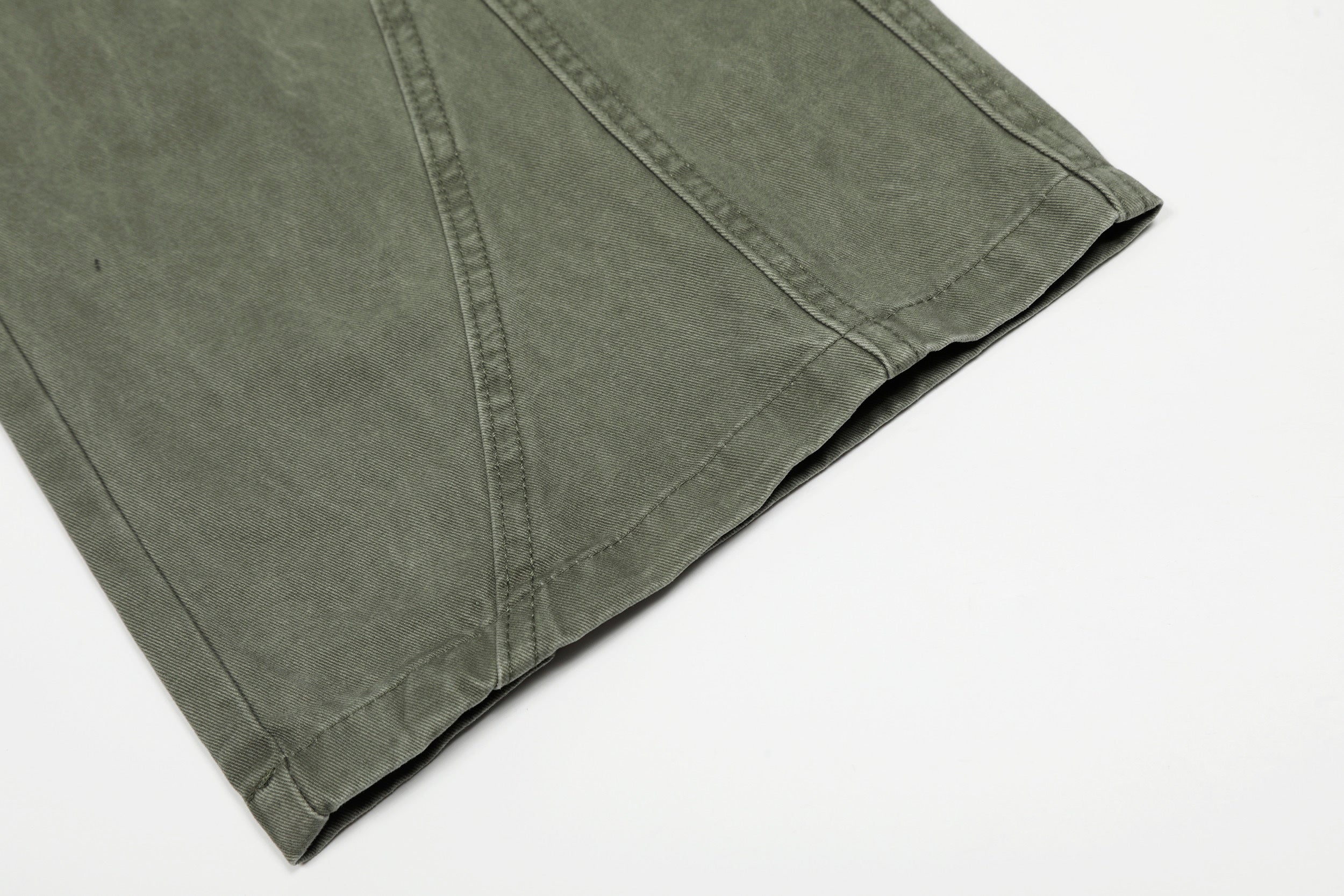 DONOTLOGO Urban Streetwear Collection | Unisex Relaxed Silhouette Cargo Pants | Bold Rainbow & Puppy Motif & Soft Denim Fabric