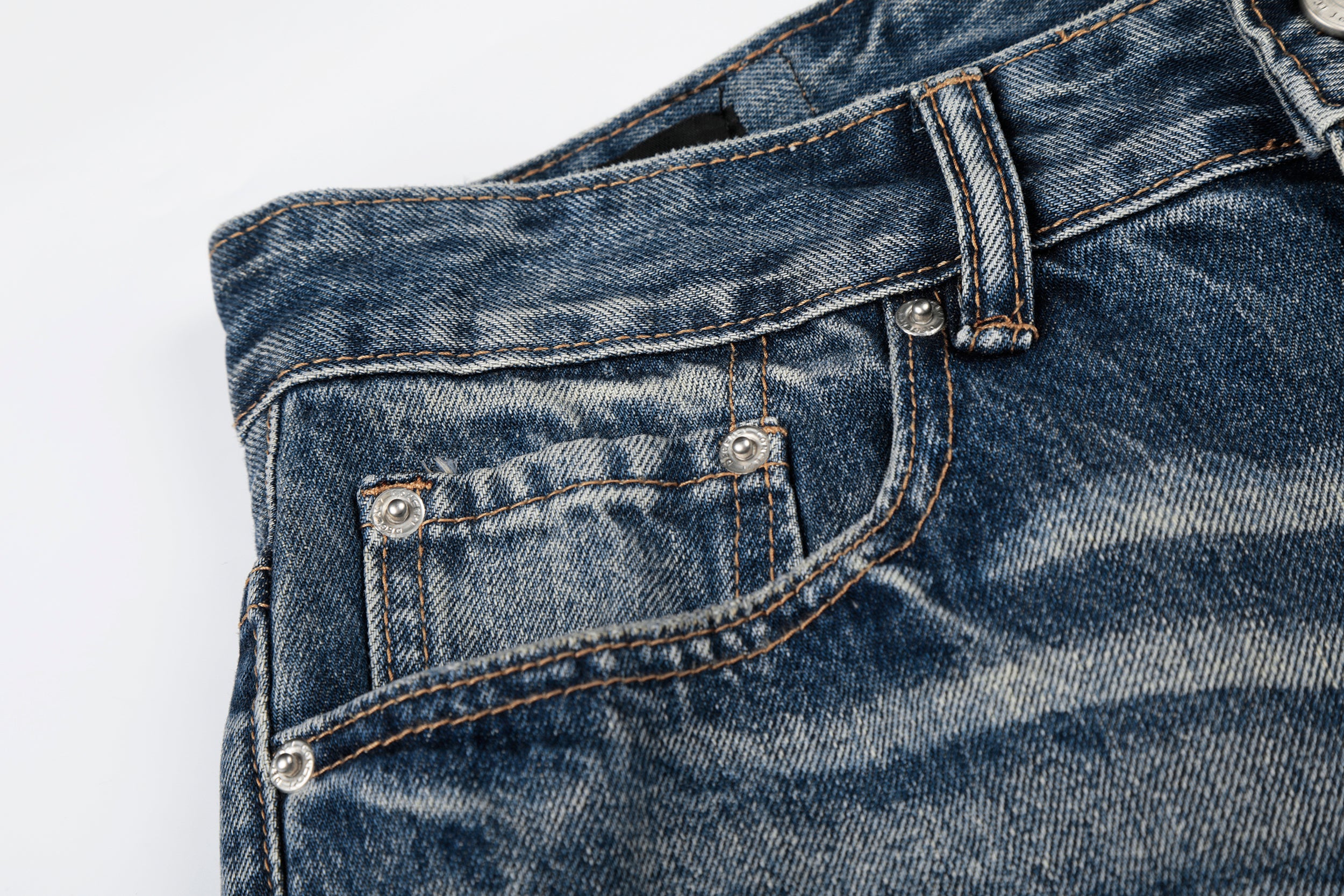 DONOTLOGO Urban Heritage Collection | Unisex Oversized Cat Whisker Ripped Denim | Retro Aesthetic High-Rise Wide-Leg Bottoms with Authentic Fade Detail
