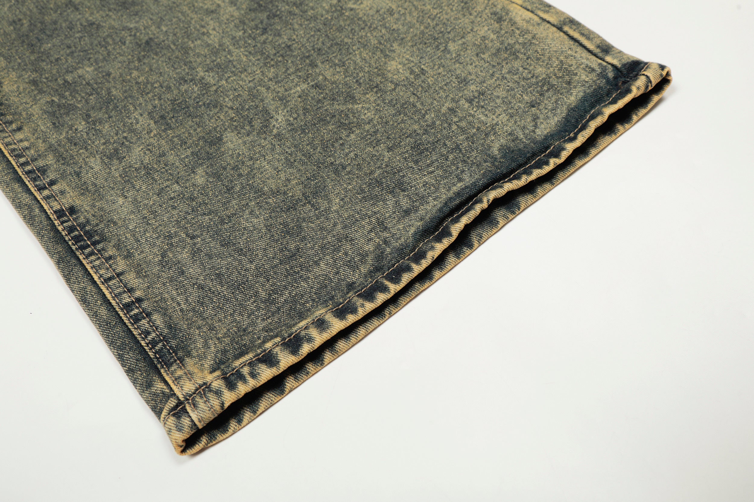 DONOTLOGO Unisex Vintage Washed Wide-Leg Jeans | Mud-Dyed Look, Distressed Detail | High-Waist Loose Fit Streetwear