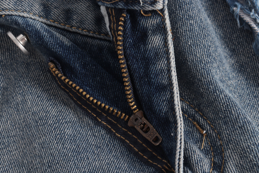 DONOTLOGO Deconstructed Streetwear Aesthetic | Unisex Oversized Baggy Jeans | Vintage Wash with Star Pendant & Frayed Pocket Details